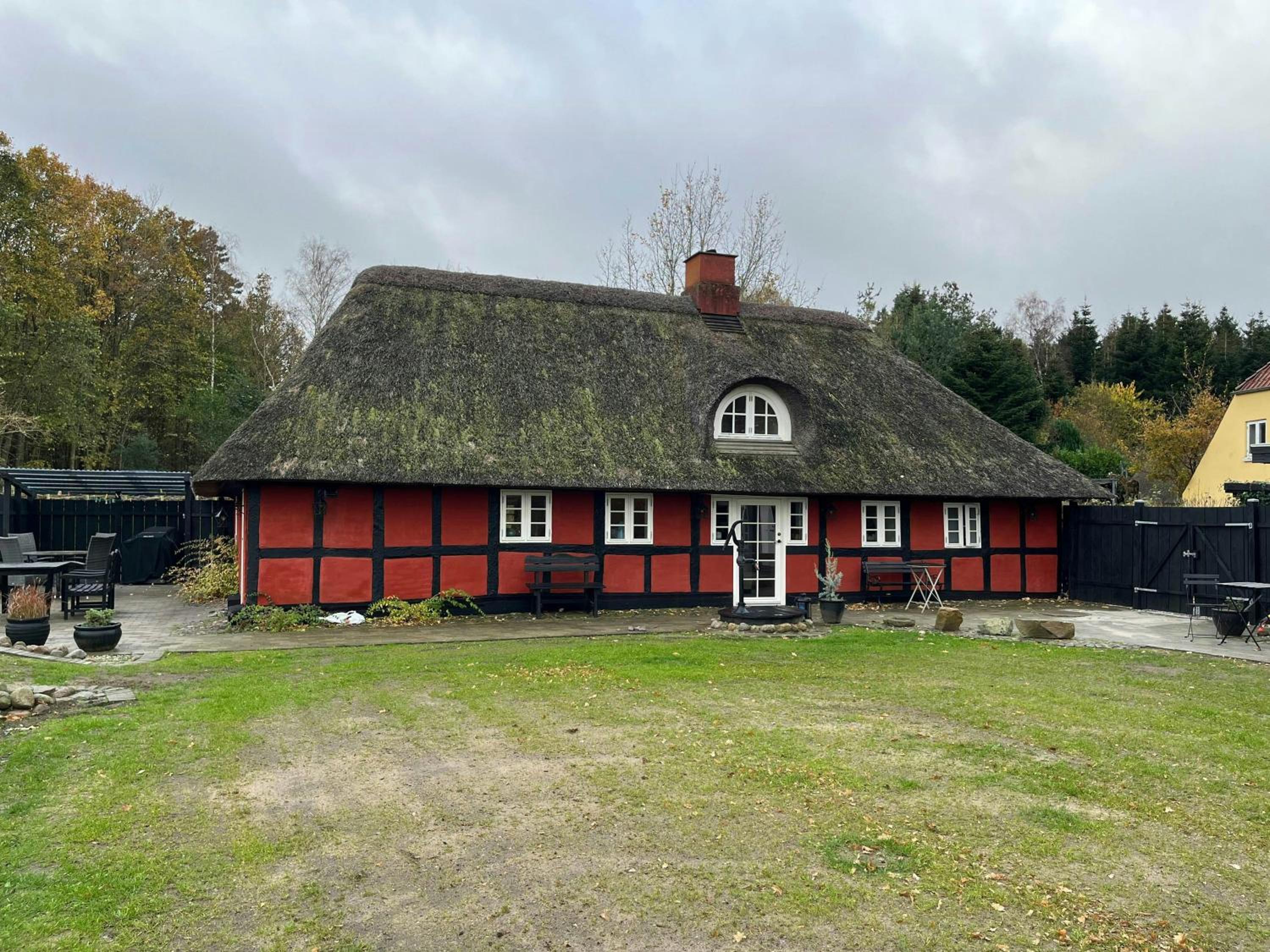 Charming Thatched House With Forest And Orangery