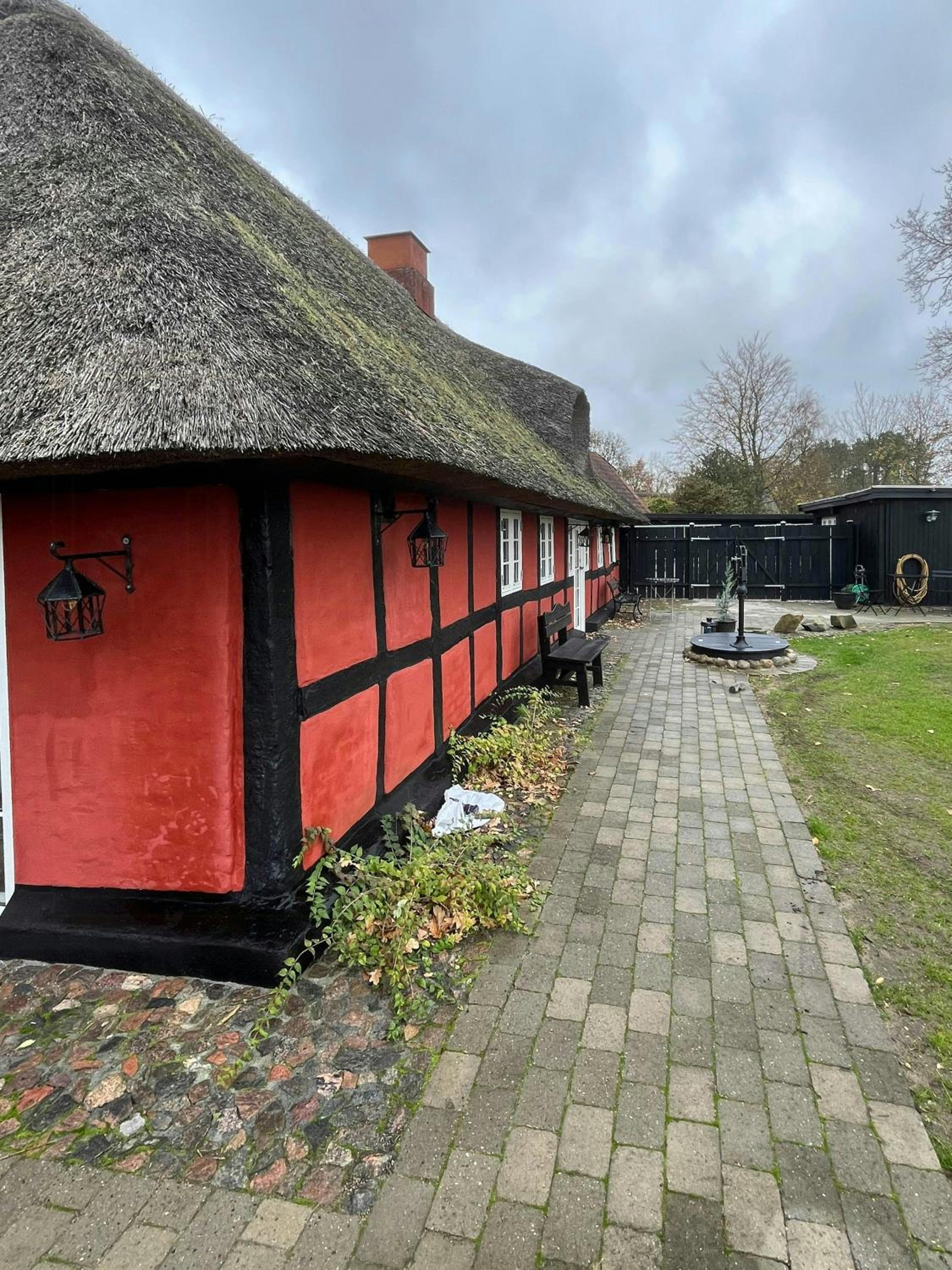 Charming Thatched House With Forest And Orangery