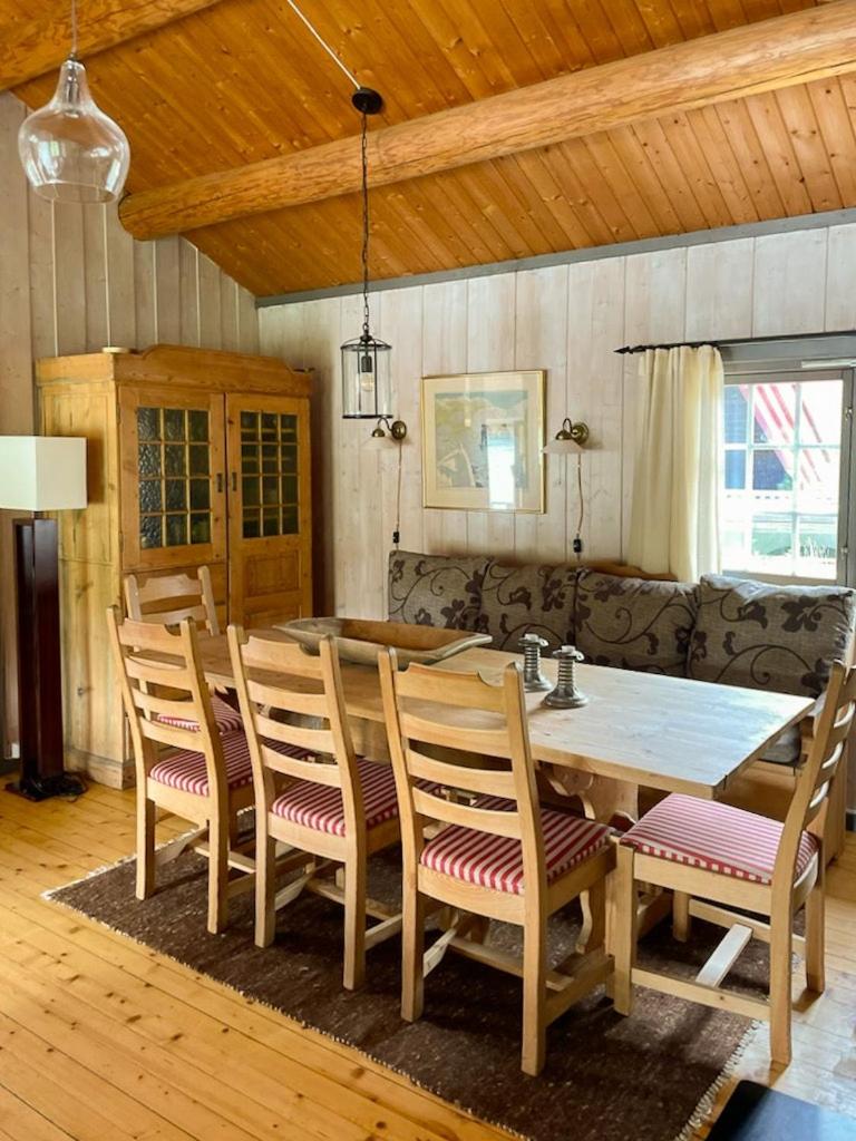 Charming Log Cabin By Myllavannet, Lunner view 5