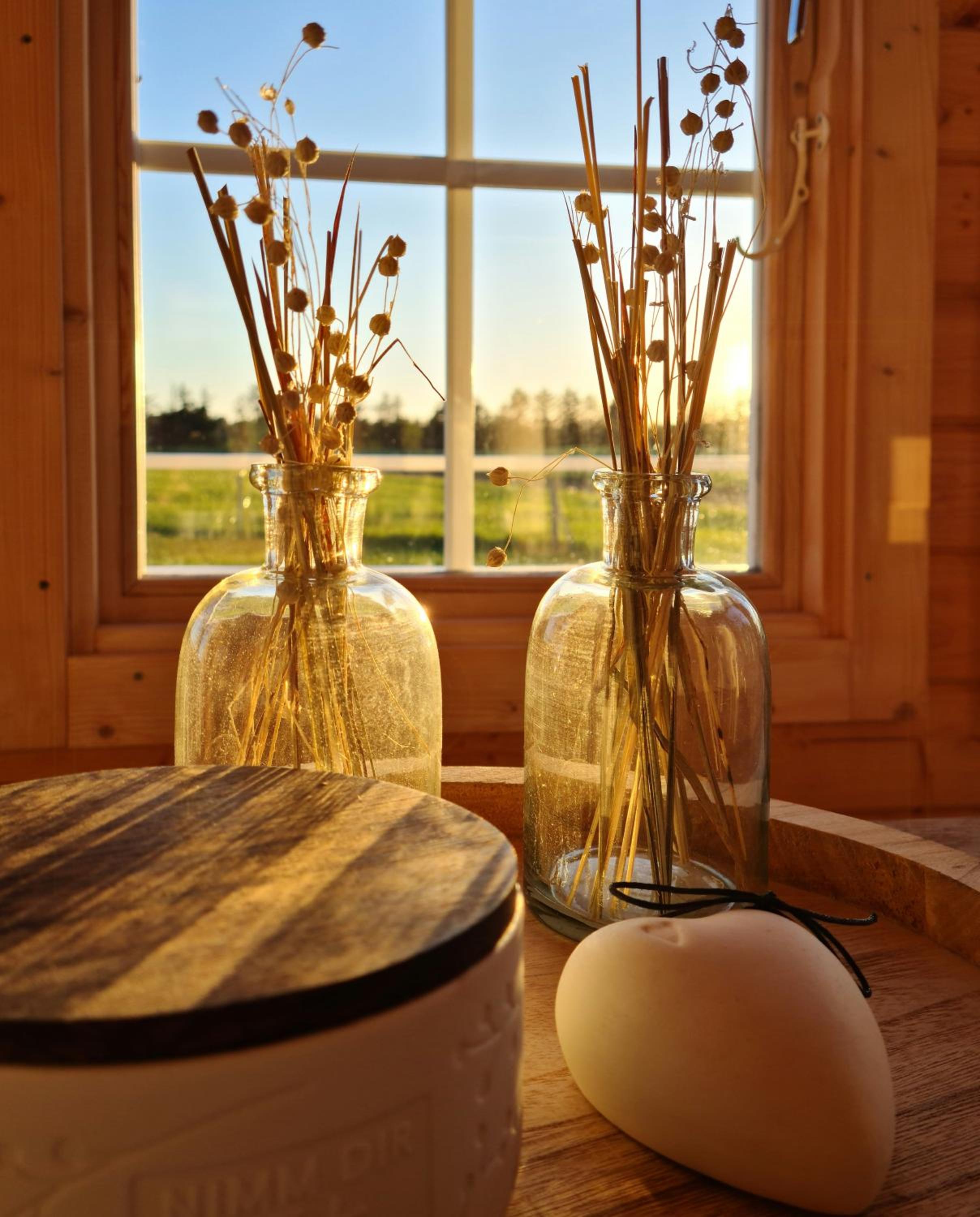 Idyllic Alpaca Cabin Overlooking The Alpaca Fold
