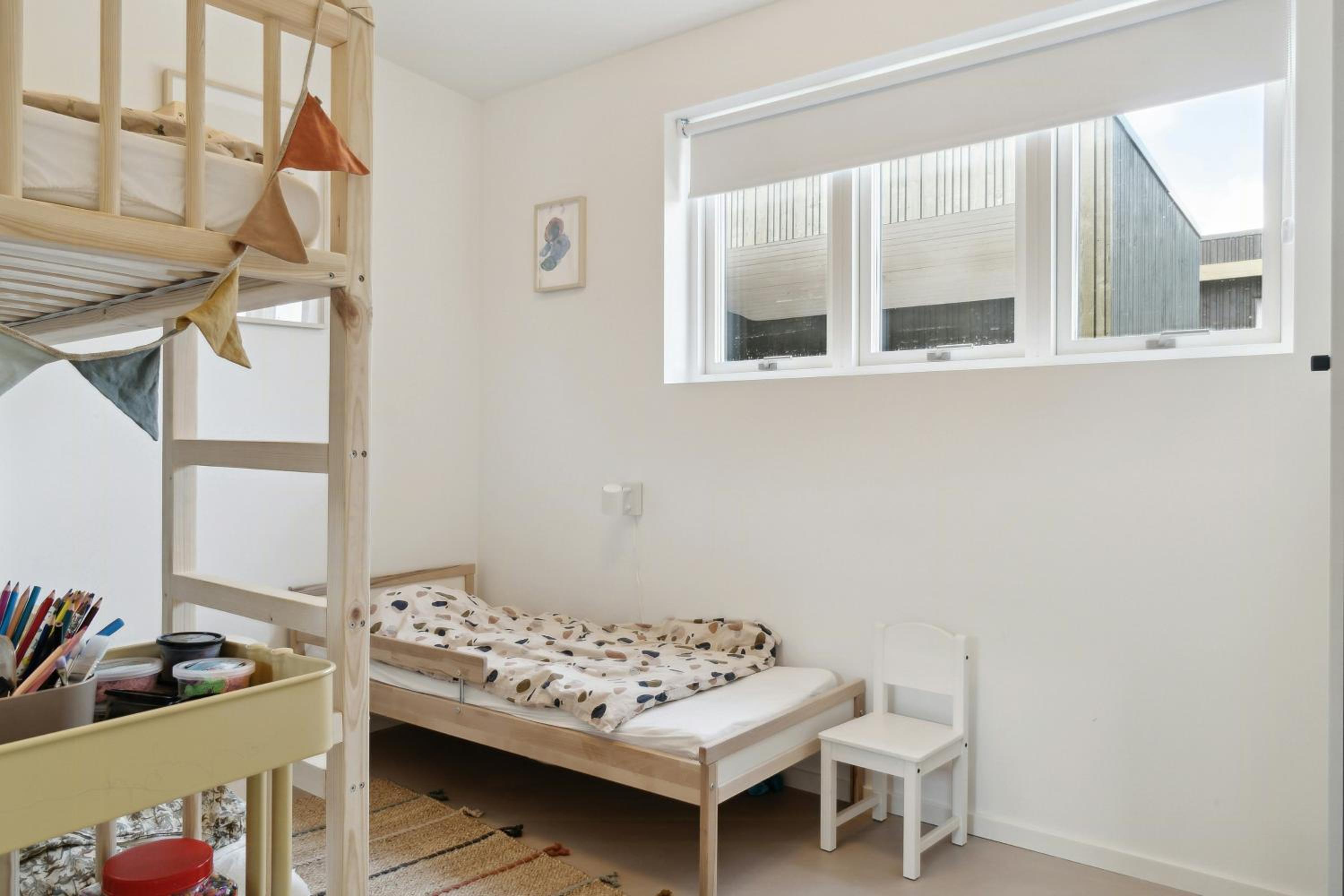Modern Family Home By The Sea With Activities