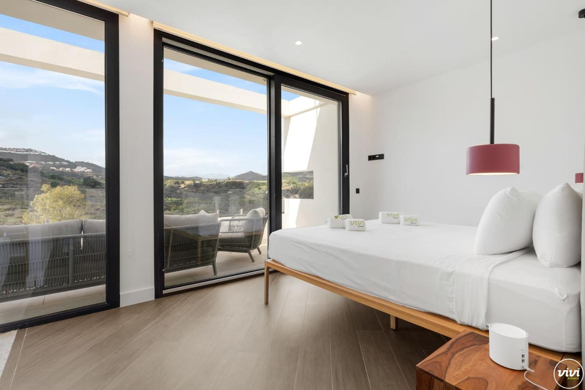 ViVi Homes -Villa Kolibri Pool, Terrace & Golf