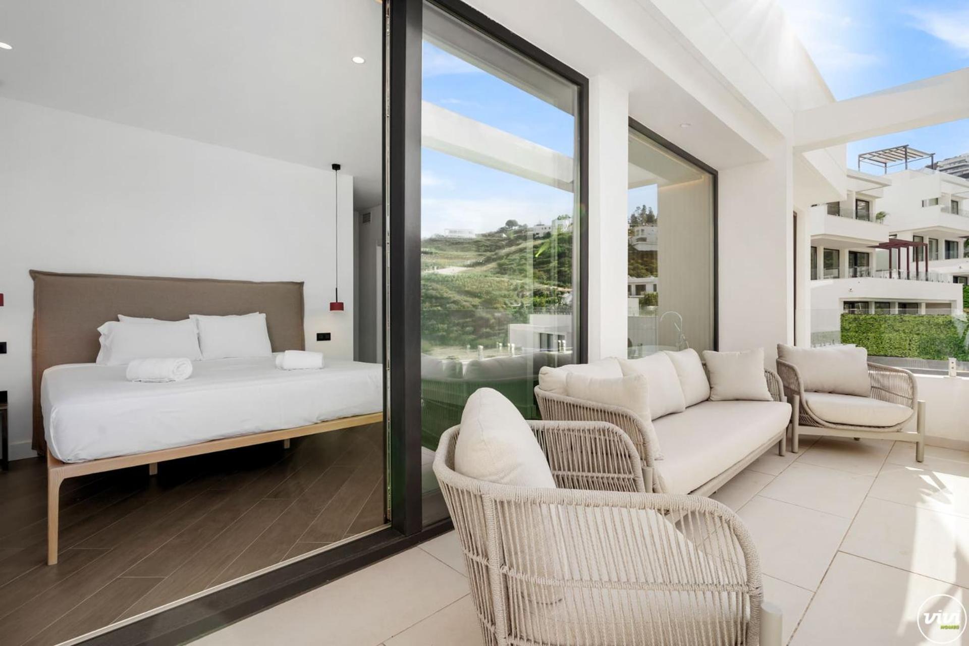 ViVi Homes -Villa Kolibri Pool, Terrace & Golf