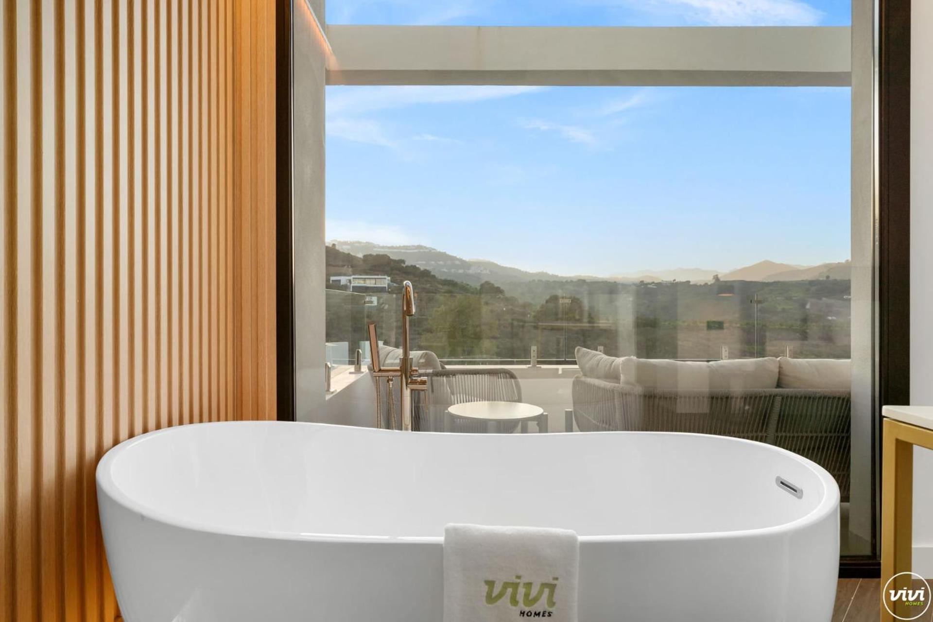 ViVi Homes -Villa Kolibri Pool, Terrace & Golf