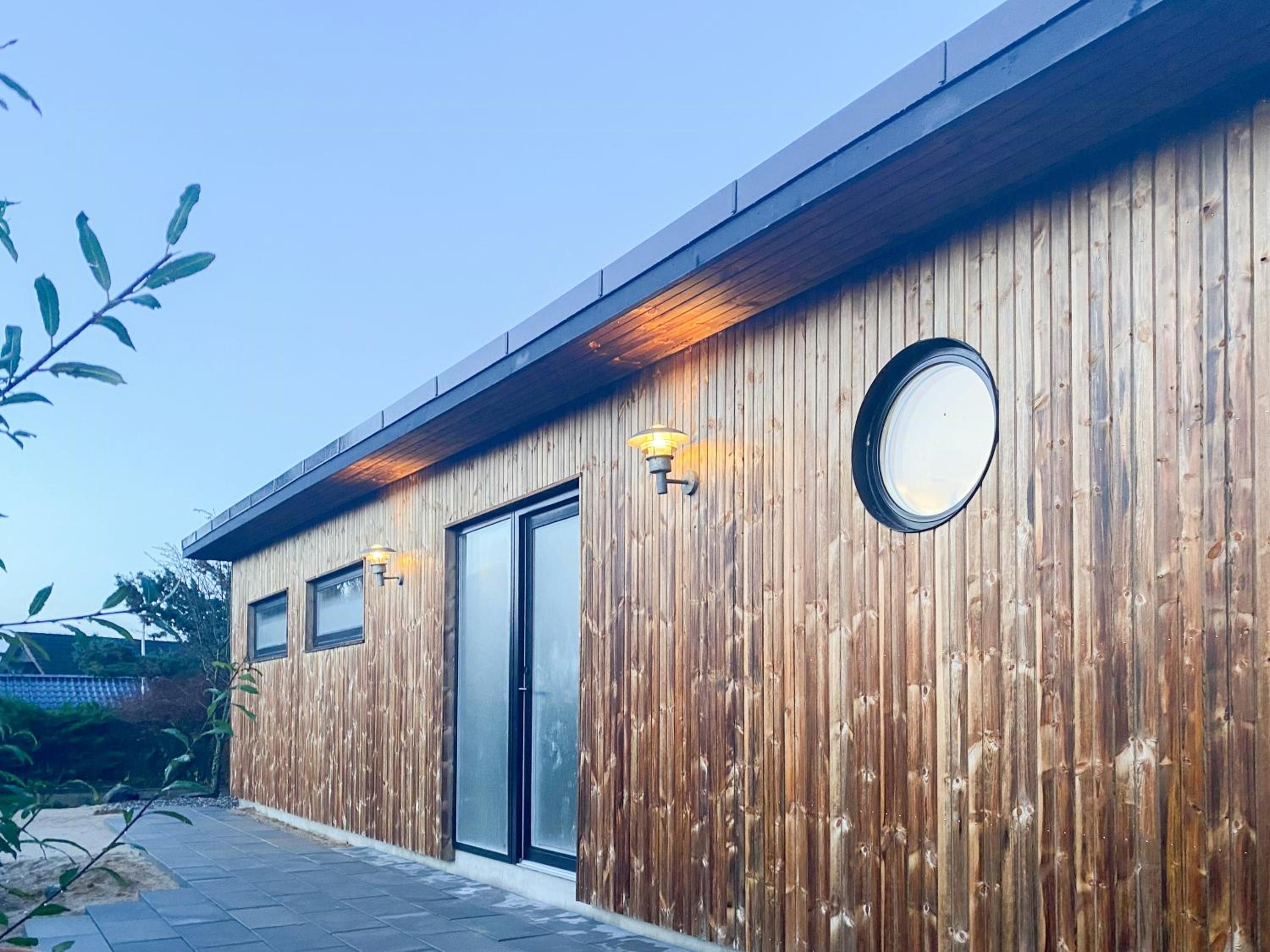 Modern Home Details Near Mariendal Beach