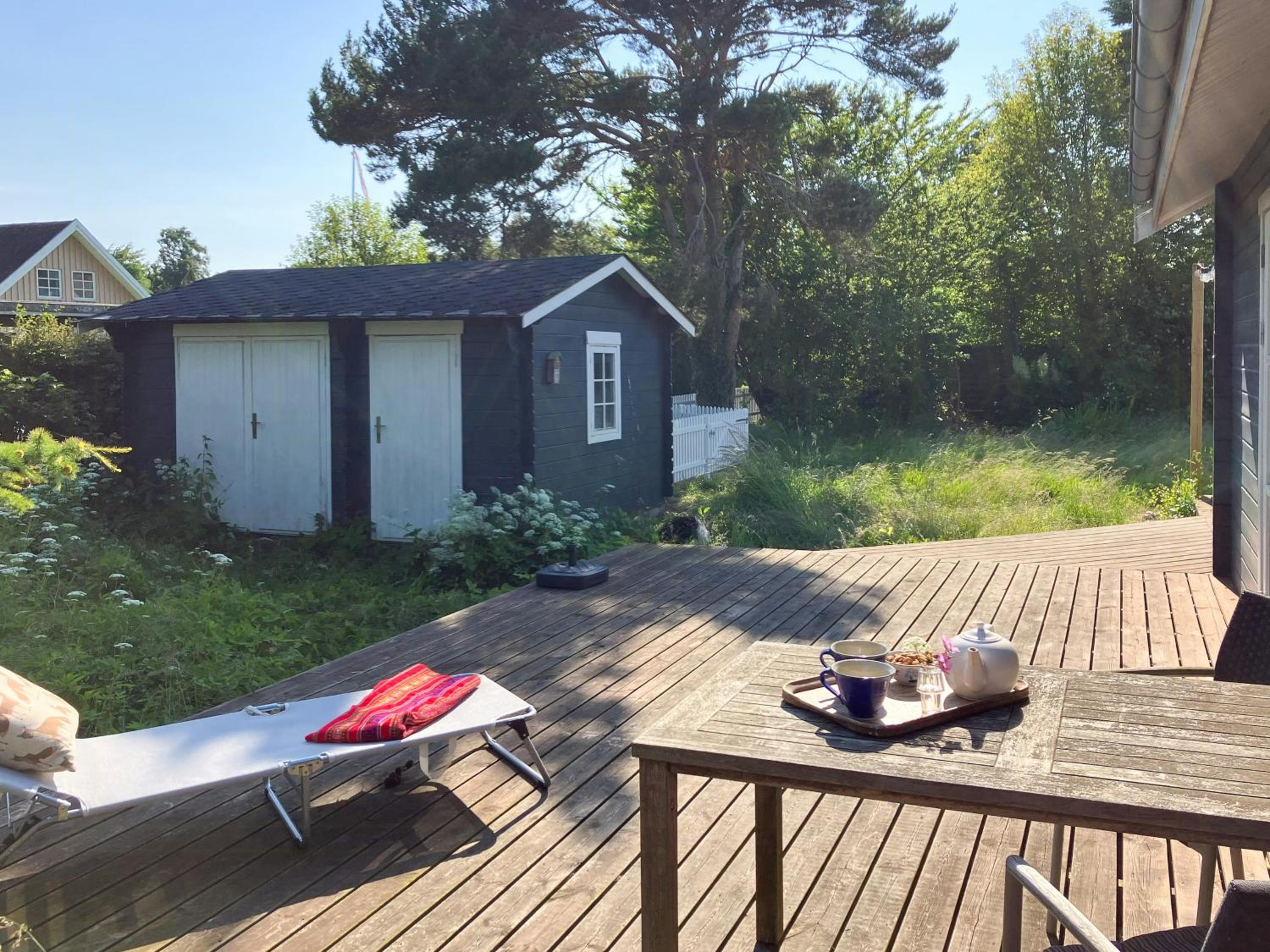 Nature-Rich Summer House With Wild Garden
