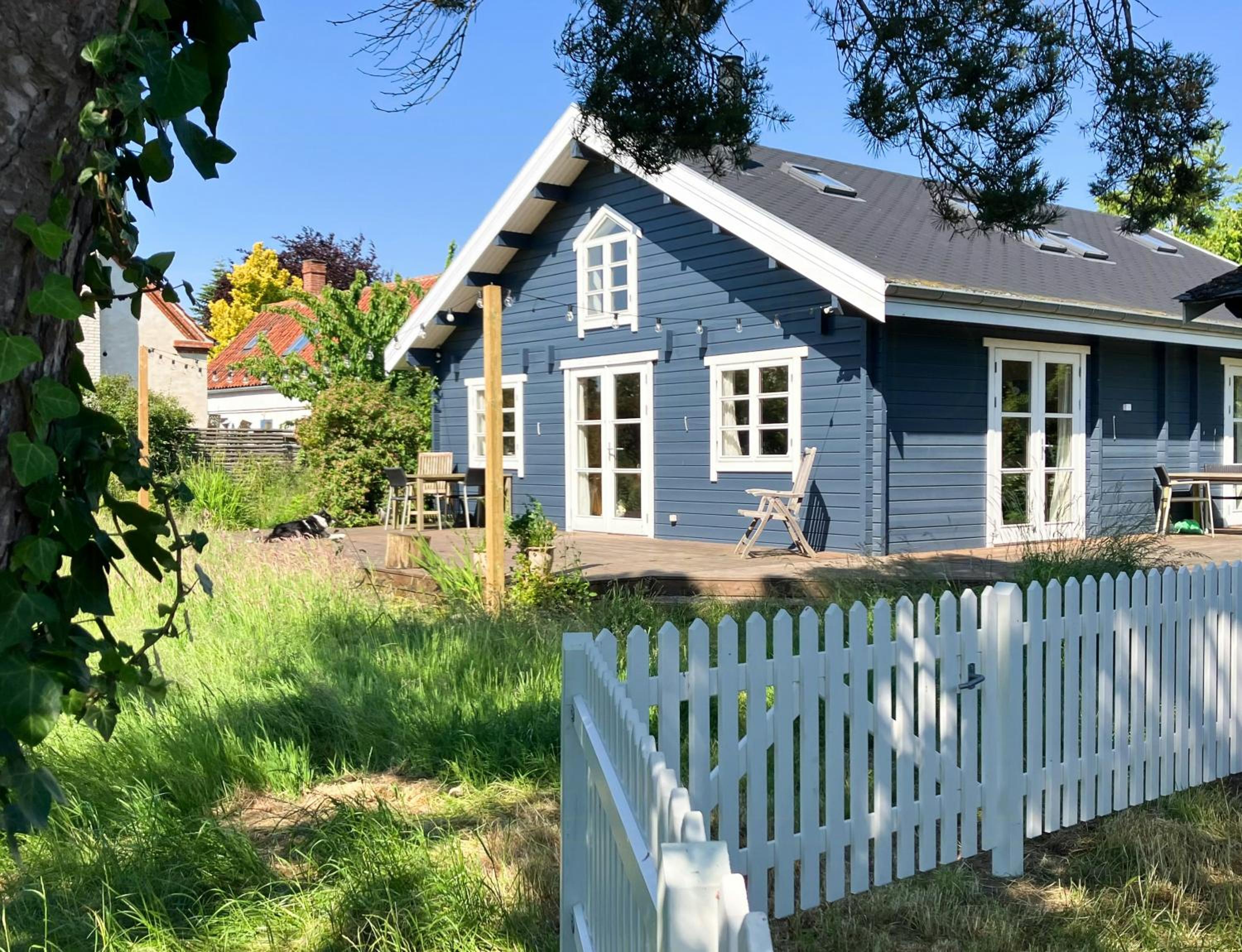 Nature-Rich Summer House With Wild Garden