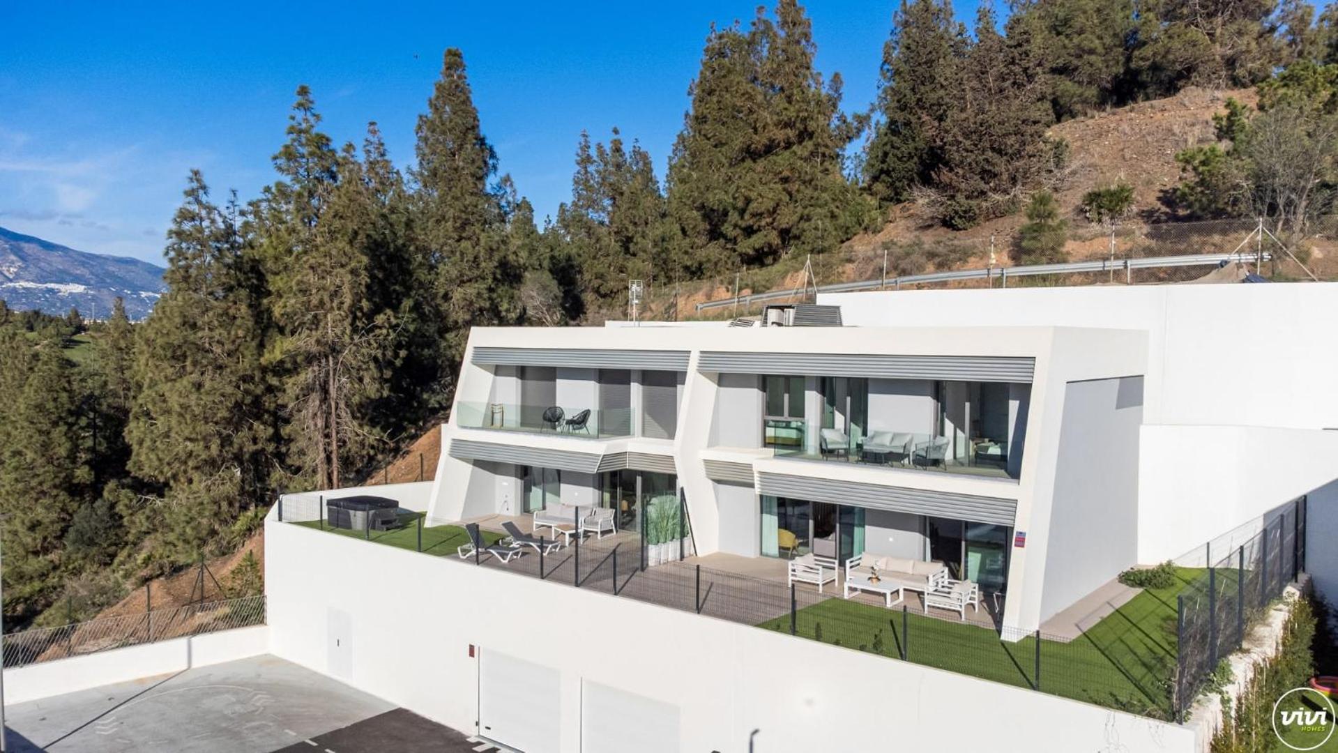 ViVi Homes - Elies House Pool, Gym, Spa & Sea View