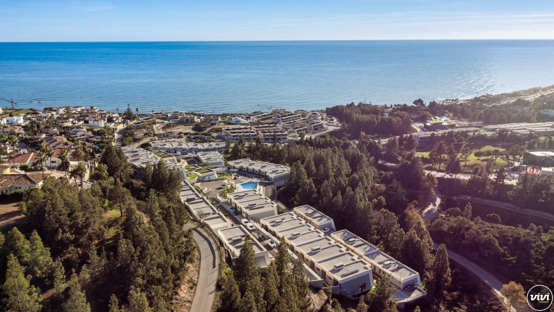 ViVi Homes - Elies House Pool, Gym, Spa & Sea View