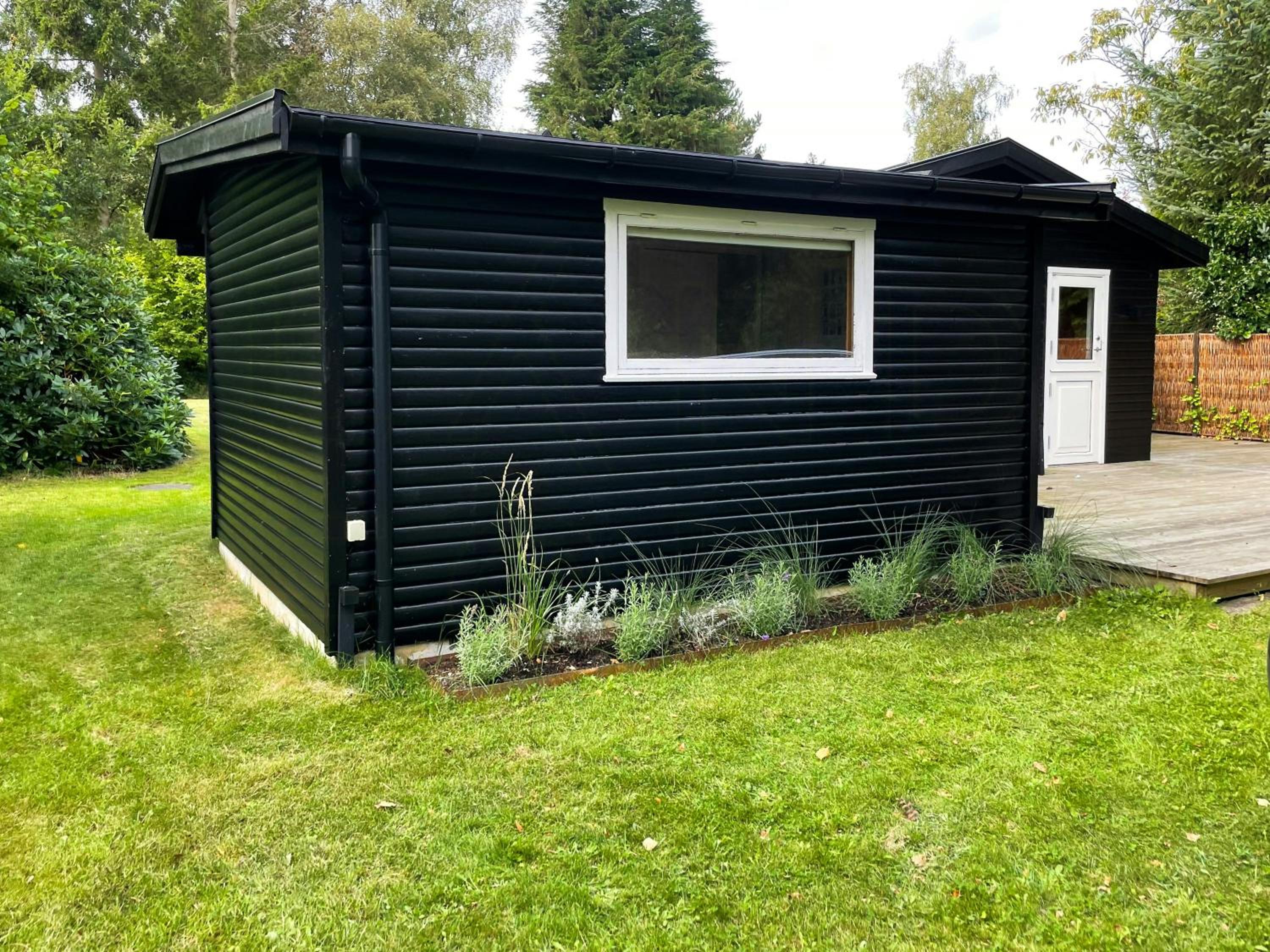 Summerhouse Close To Nature And Beach