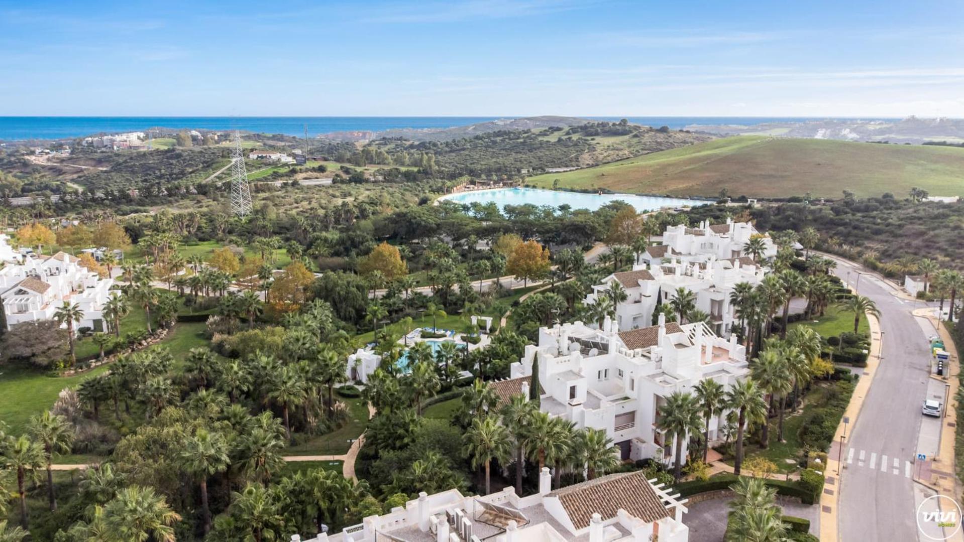 ViVi Homes - Casa Sereno - lagoon - pool - garden - view