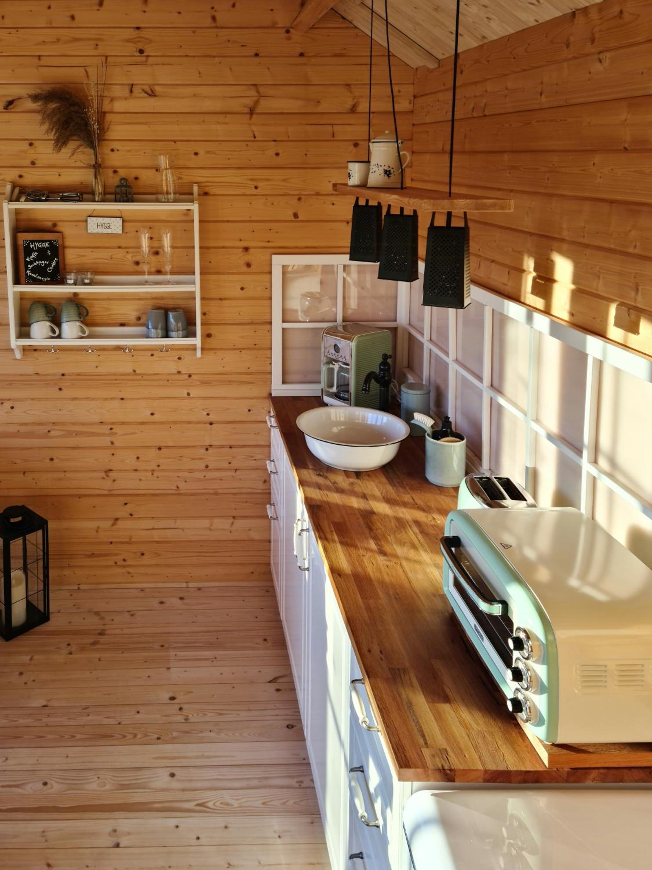 Idyllic Alpaca Cabin Overlooking The Alpaca Fold