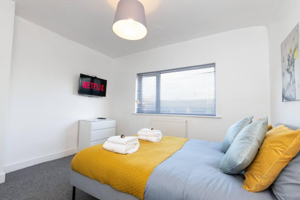 K Suites - Hucknall Lane view 4