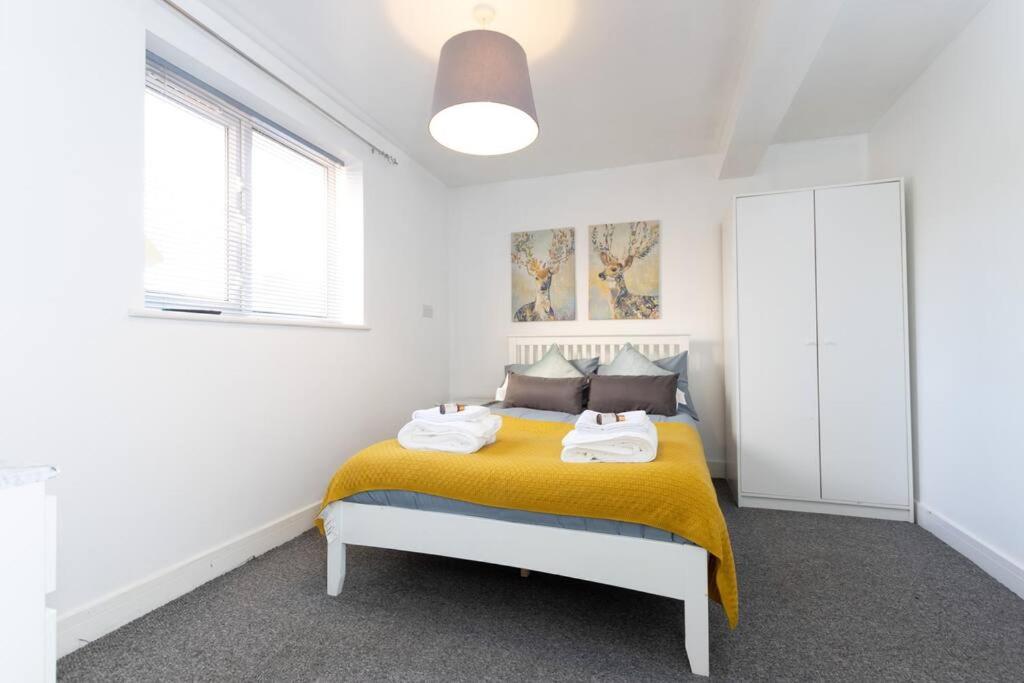 K Suites - Hucknall Lane view 5