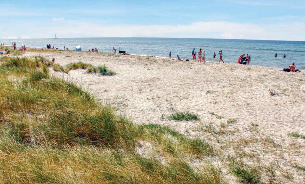 Lovely Family Cottage Near Child-Friendly Beach