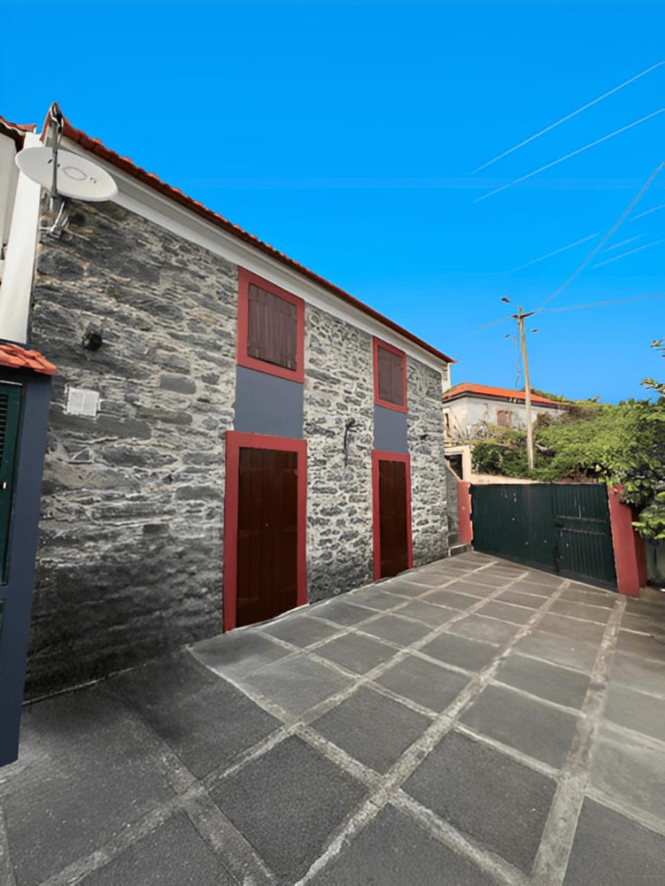 Calheta 2 Bedroom Traditional House view 2