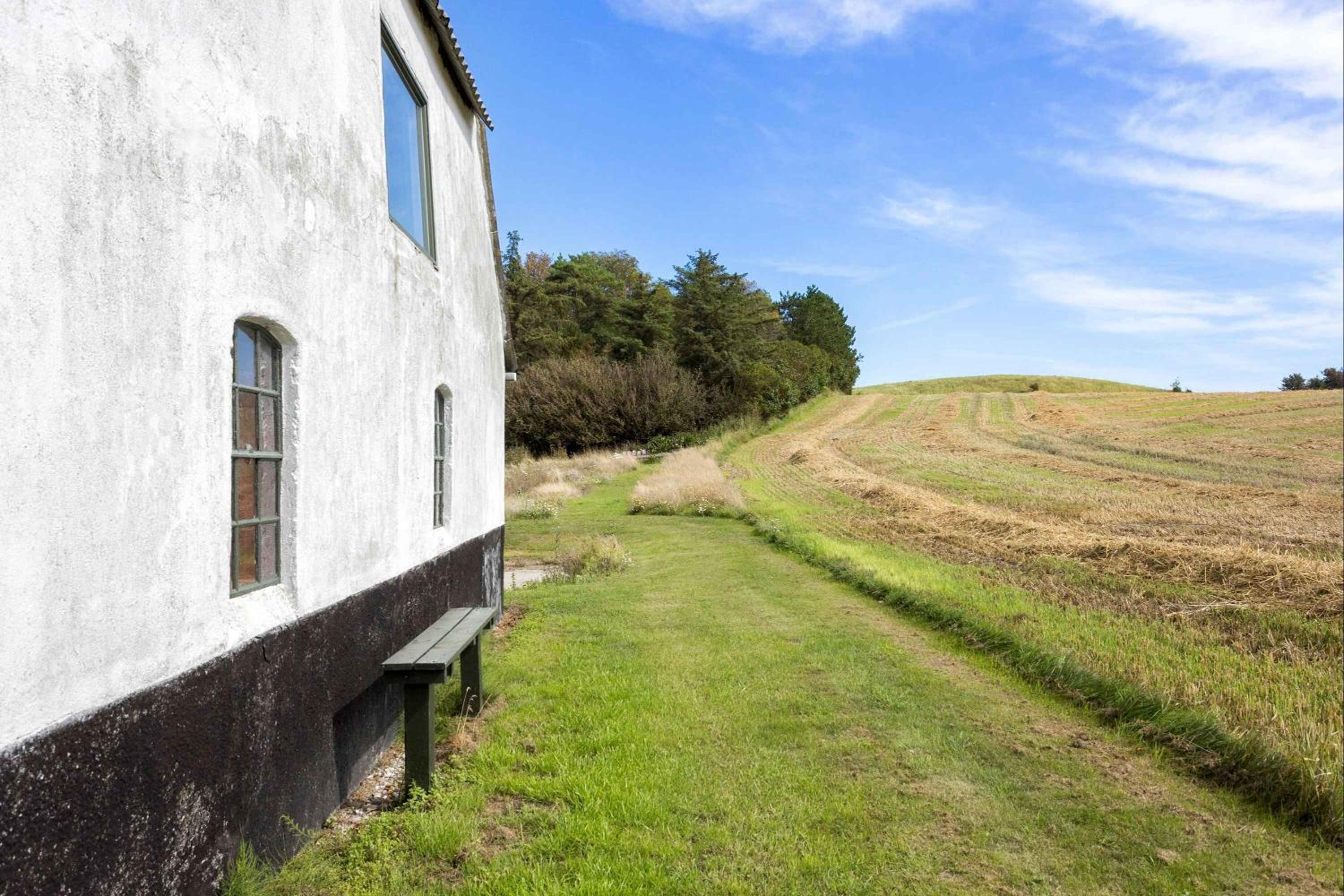 Idyllic Summer Cottage Holiday In The Countrysid