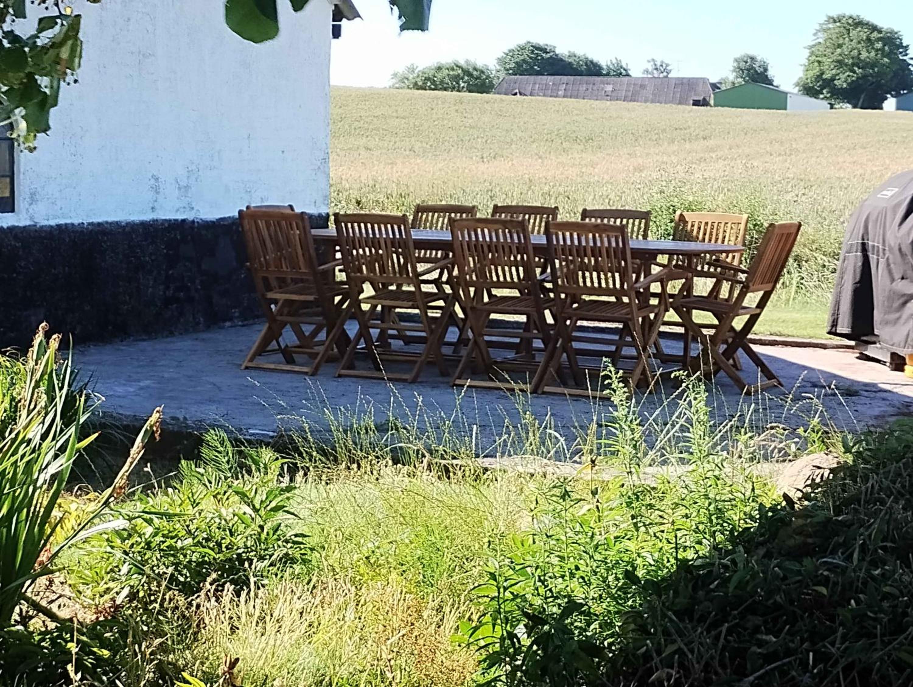 Idyllic Summer Cottage Holiday In The Countrysid