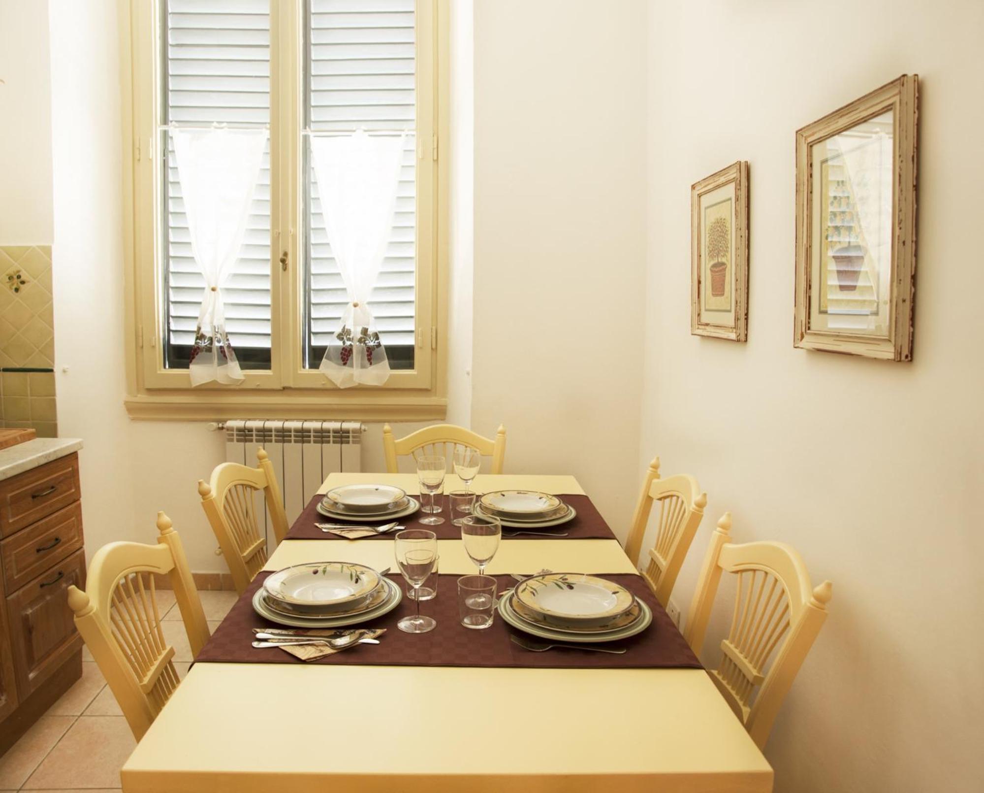 Evaluna Apartments