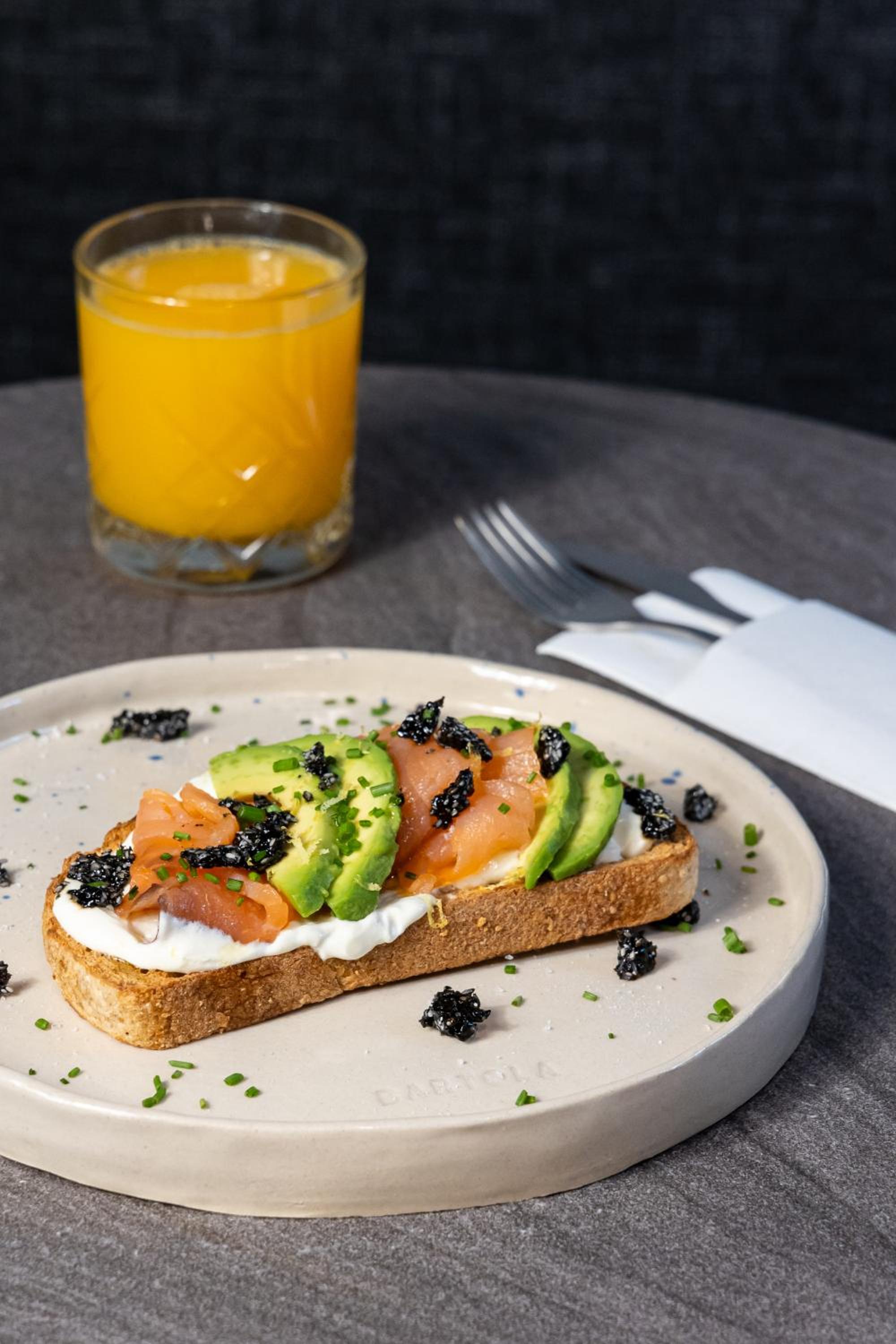 Coeo Hernan Ruiz Rooftop Pool Hostel