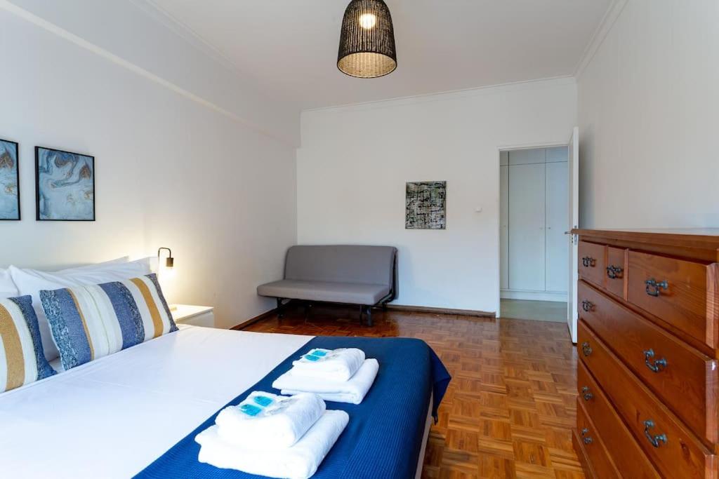 Vita Portucale ! Lapa Vintage Apartment view 5