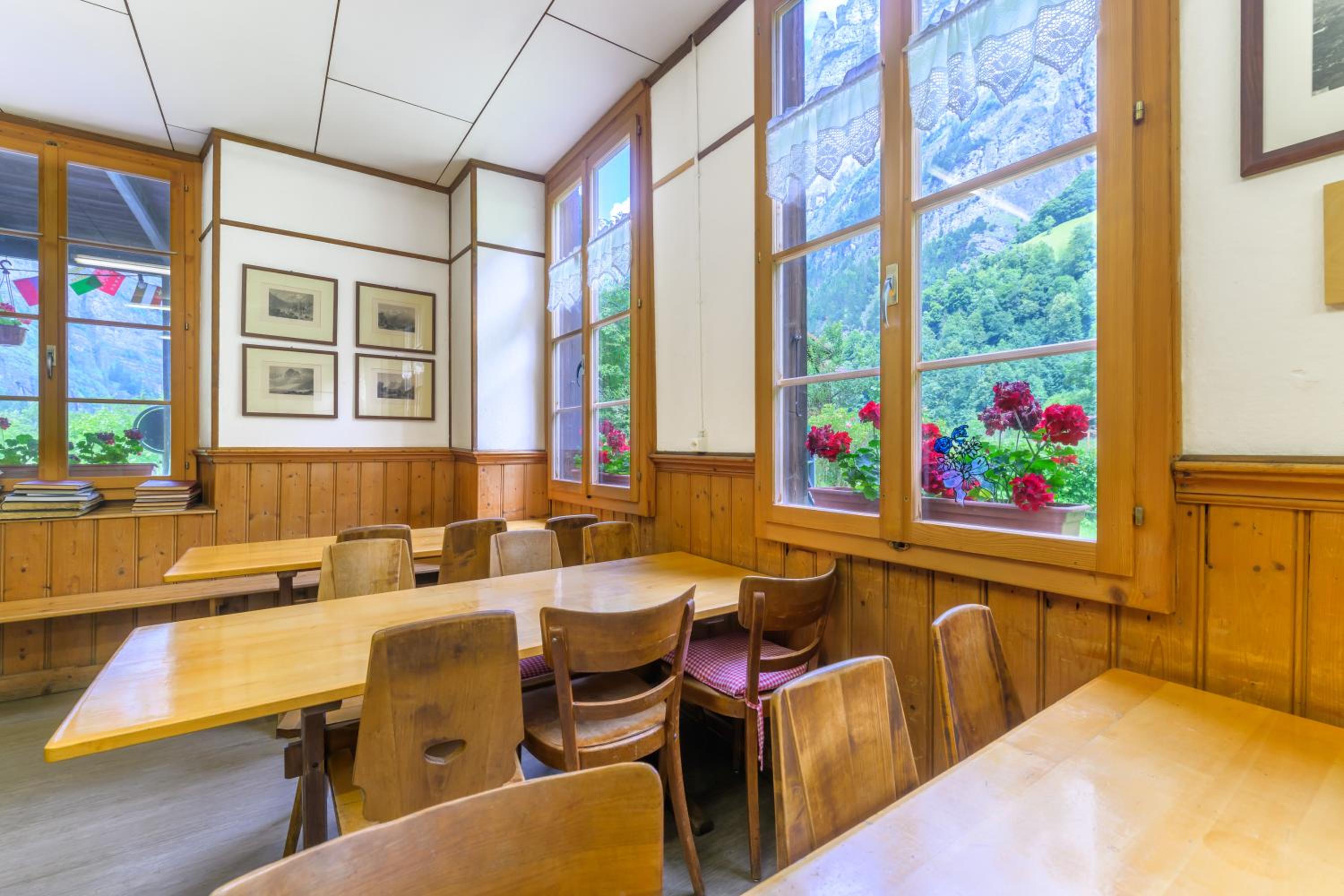 ALPENHOF Mountain Lodge