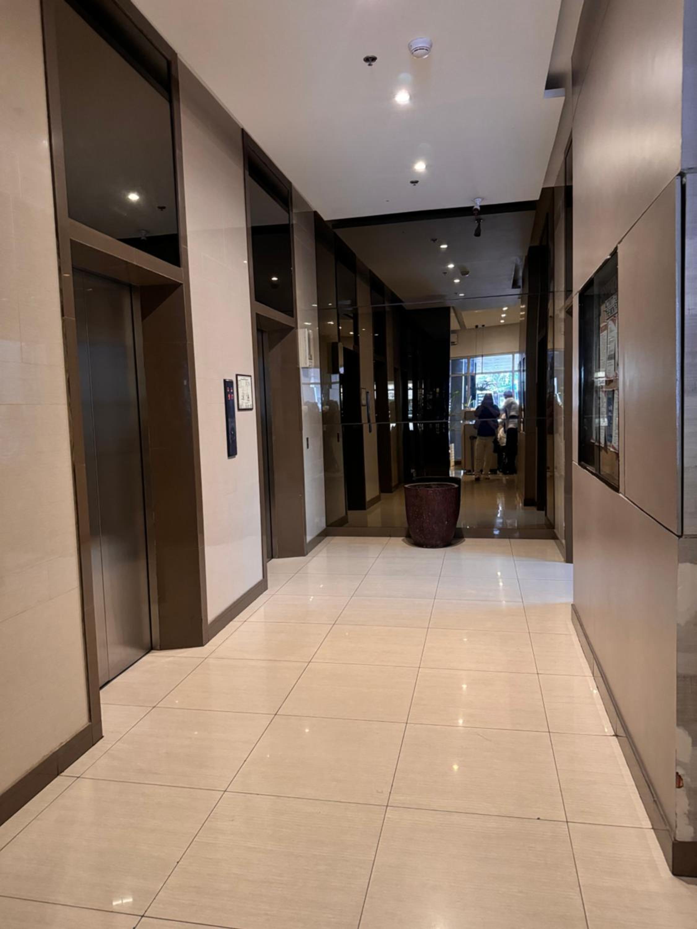 Avida Tower2, City Central Location, near Roxas Market view 3