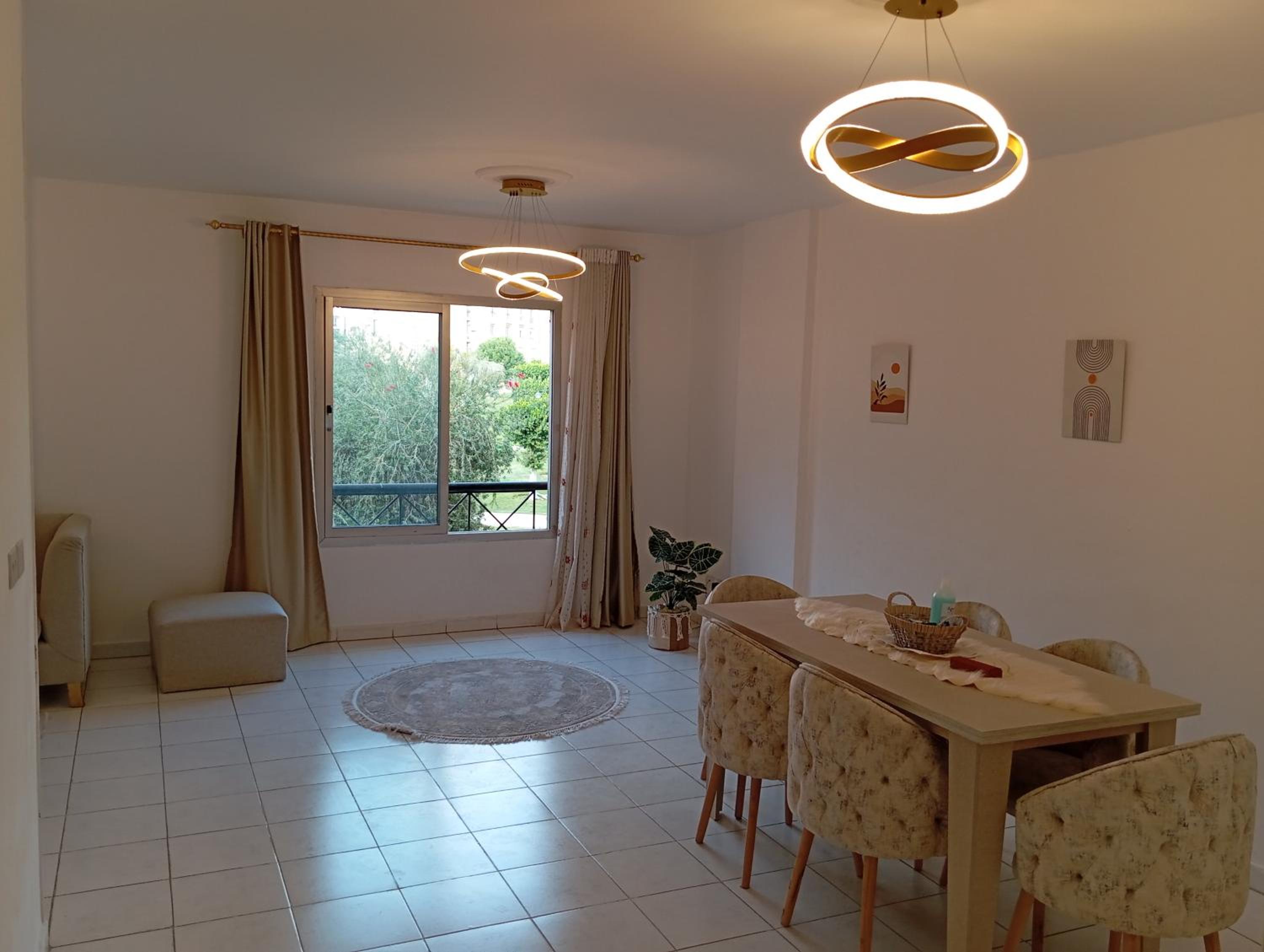 3 bedrooms 3 bathrooms, Rehab old market