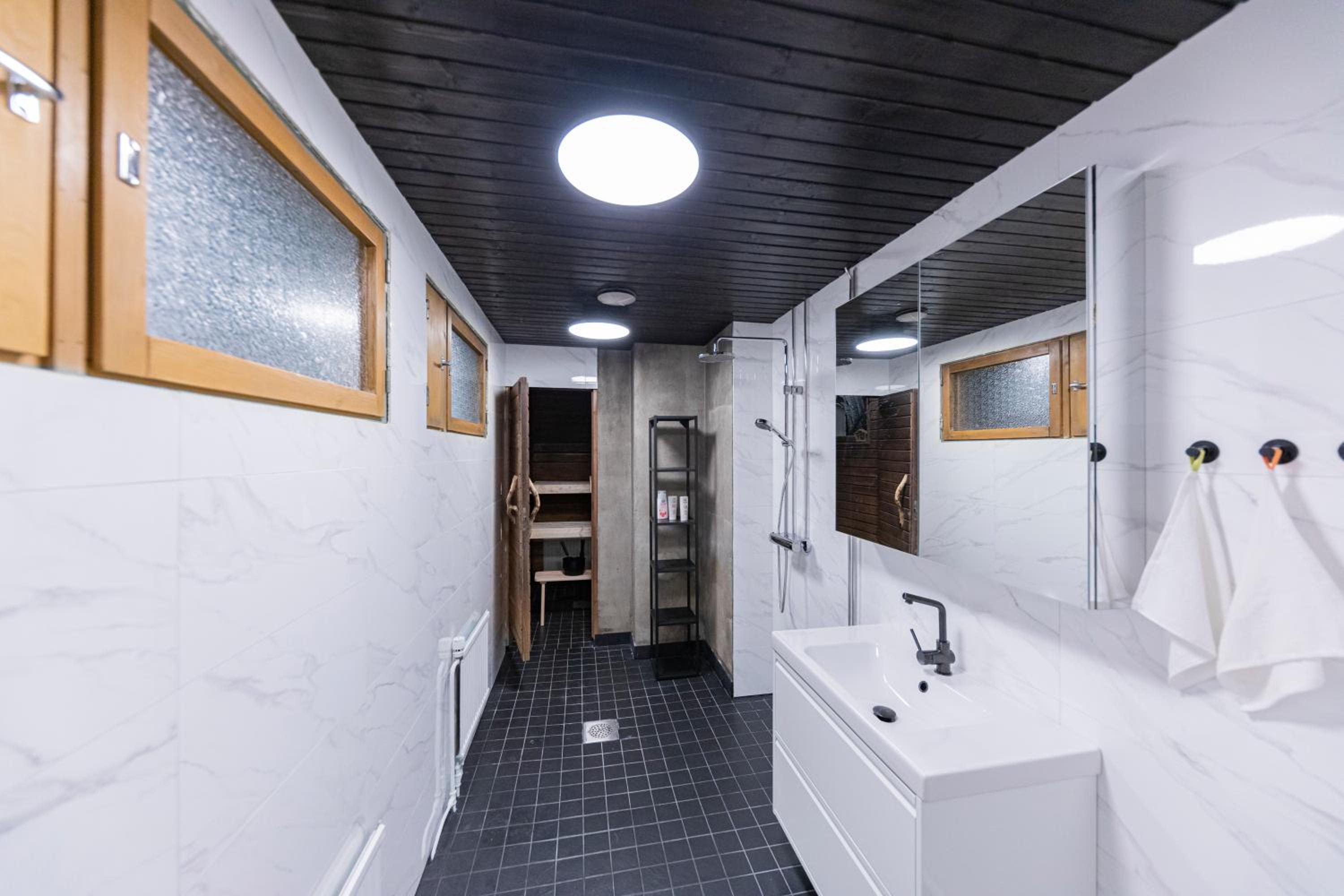 Arctic Aurora Villa with Sauna - Northern Lights and Adventures in the Hometown of Santa Claus, Rovaniemi