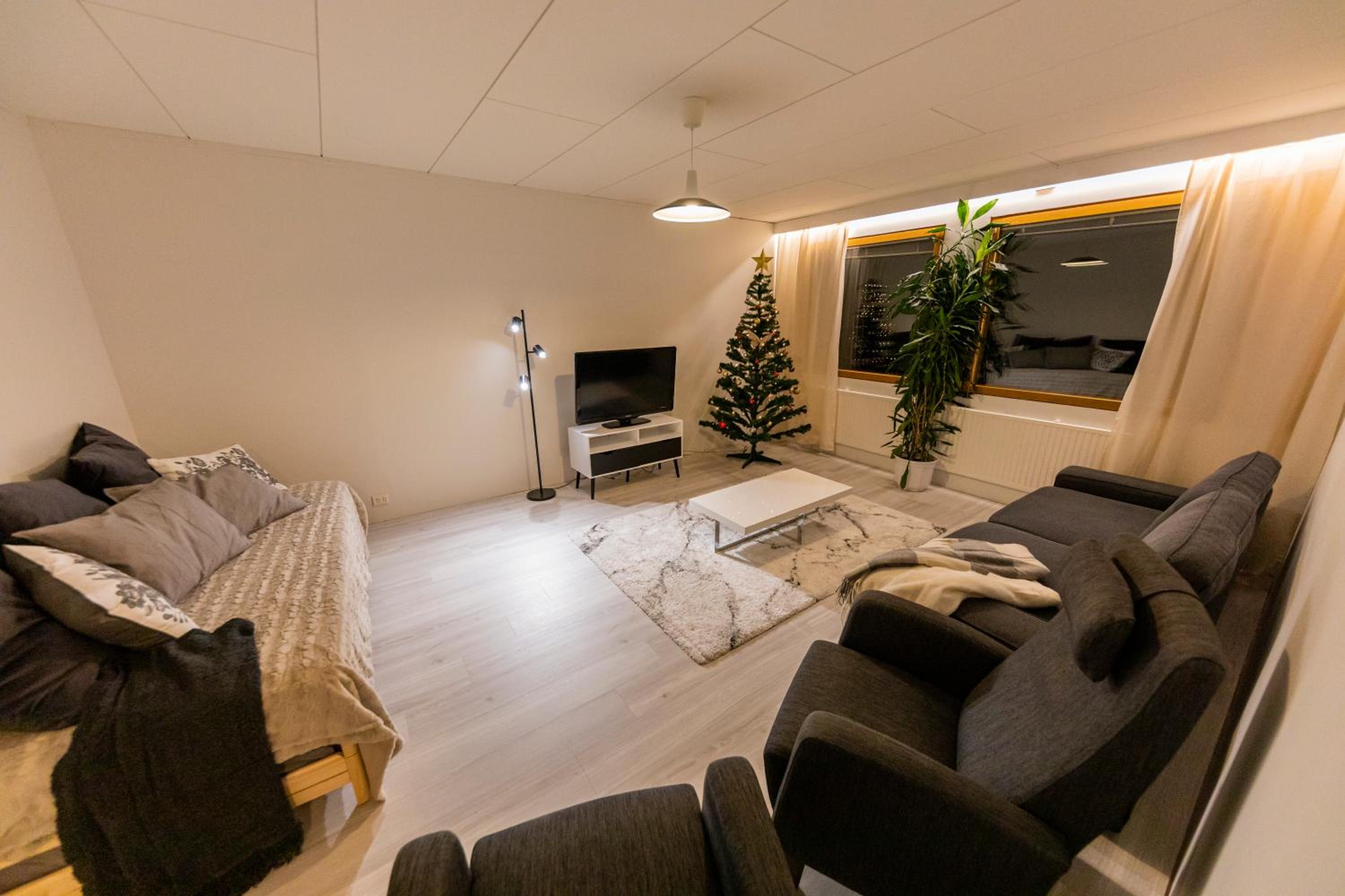 Arctic Aurora Villa with Sauna - Northern Lights and Adventures in the Hometown of Santa Claus, Rovaniemi