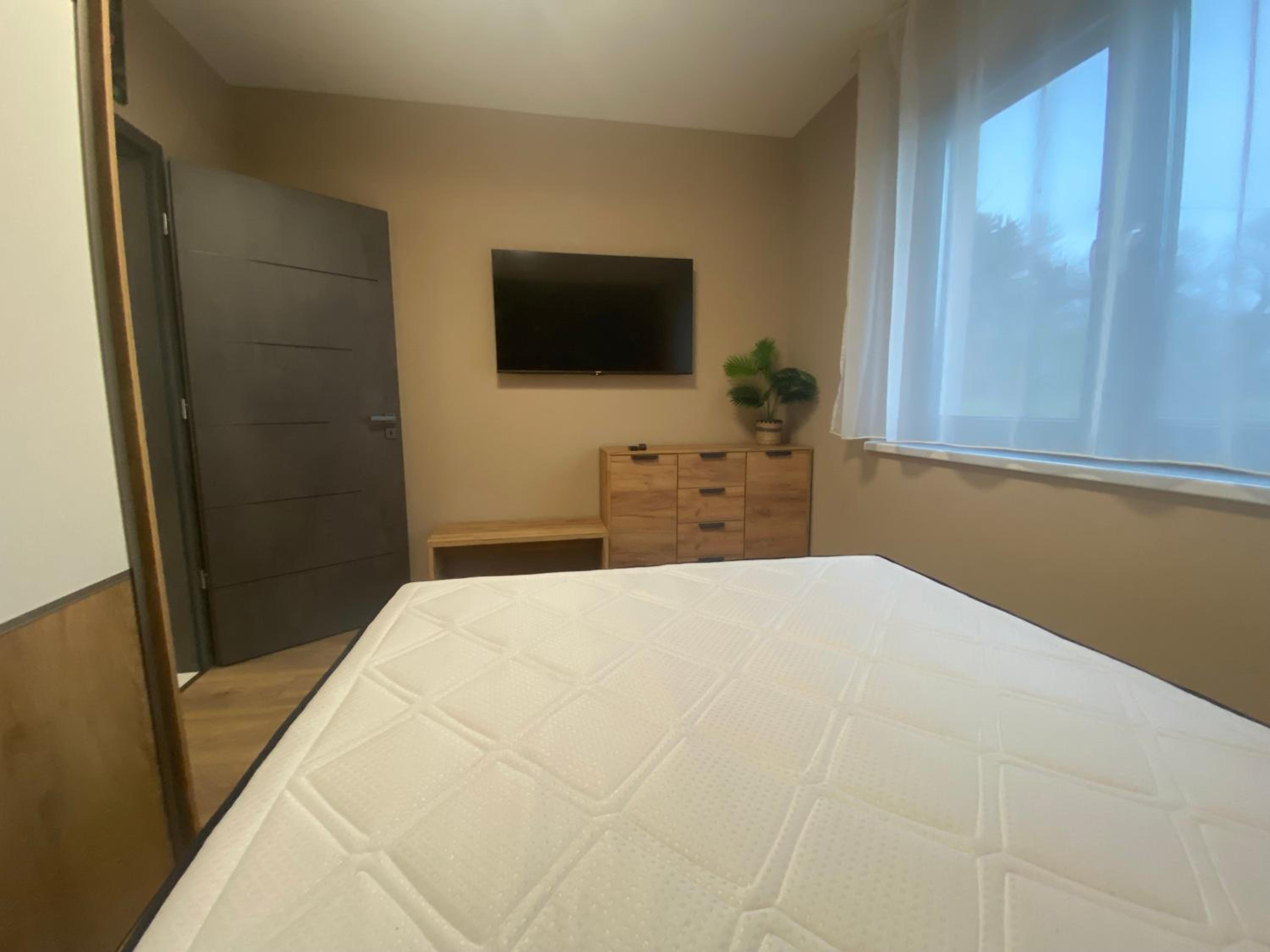 Waikiki Apartman House with Jacuzzi