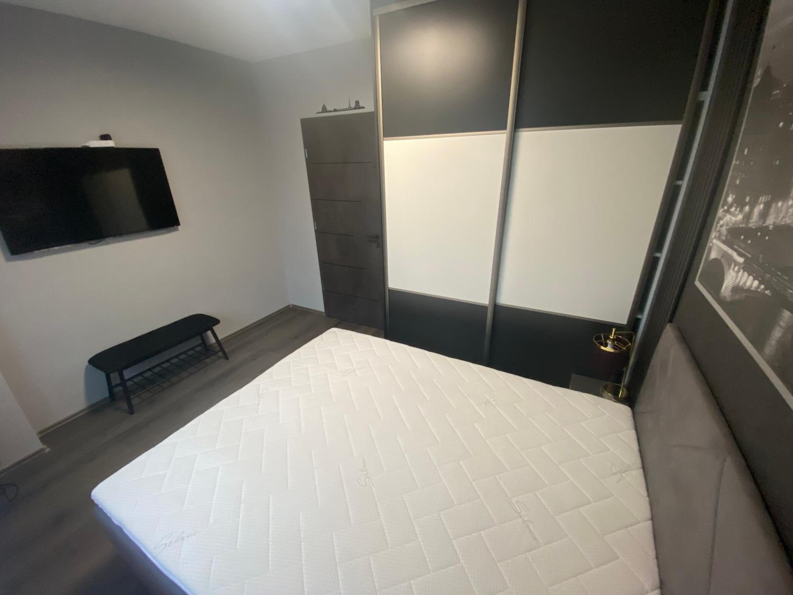 Waikiki Apartman House with Jacuzzi