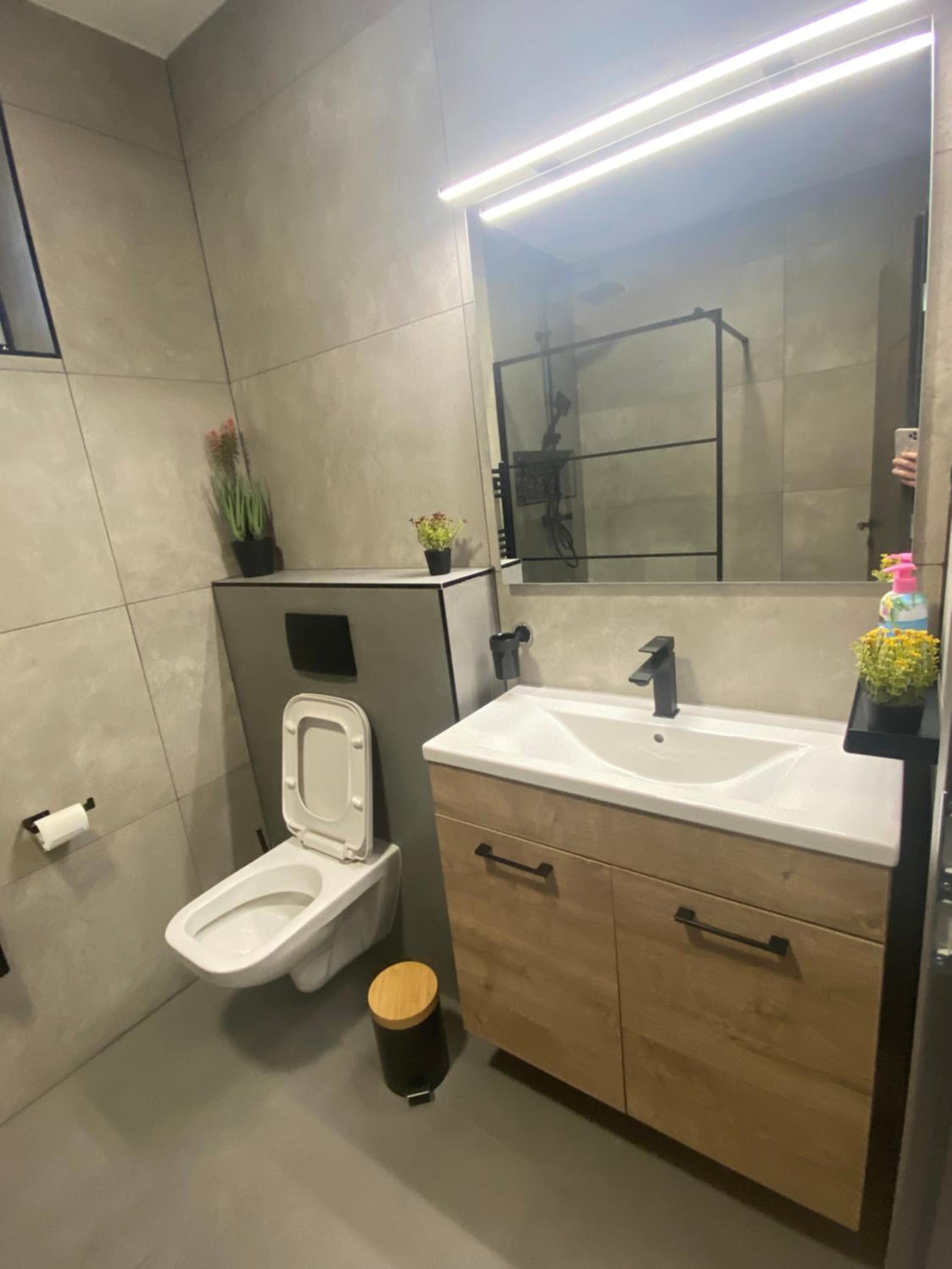 Waikiki Apartman House with Jacuzzi