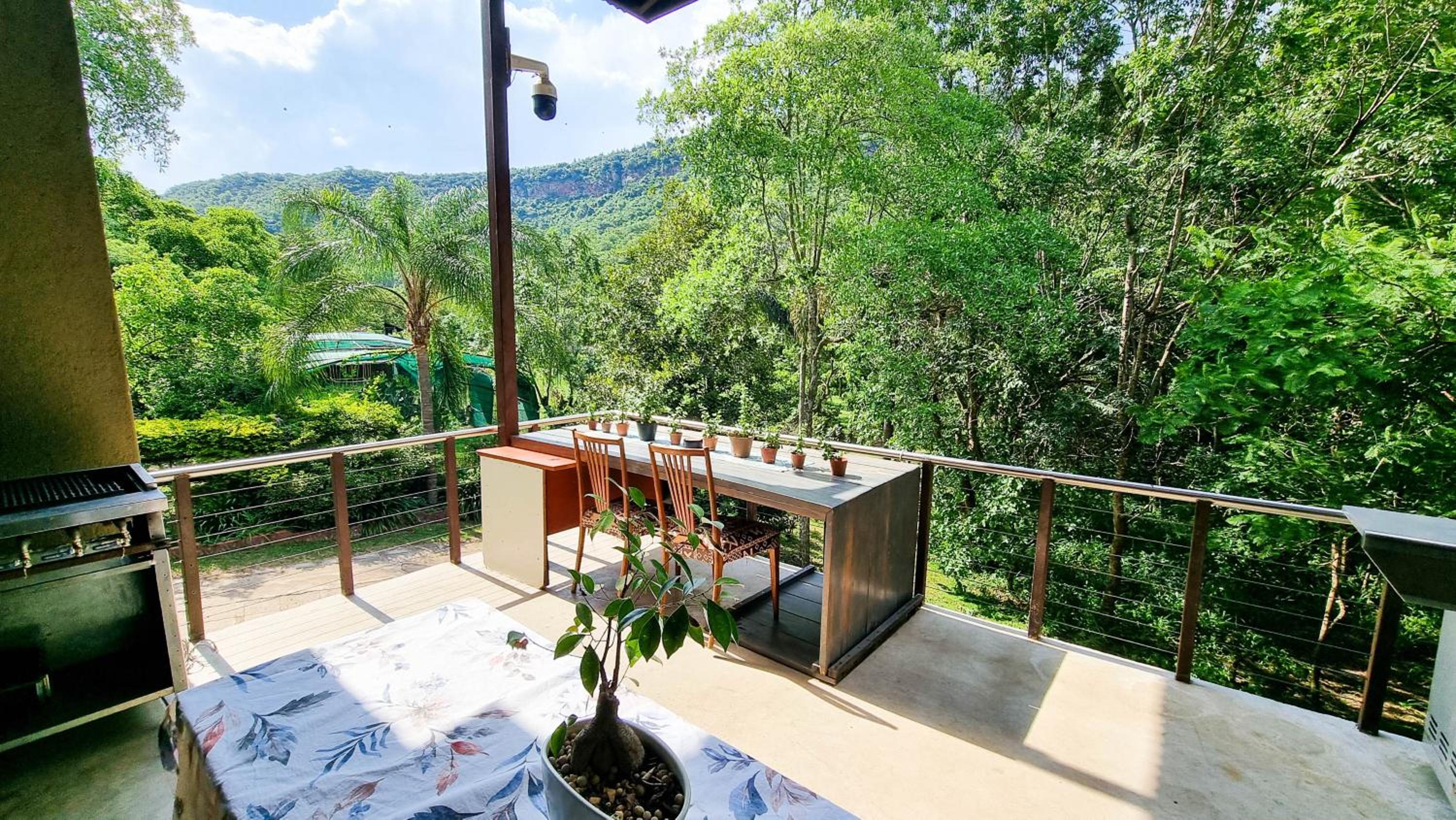 Montrose River Lodge
