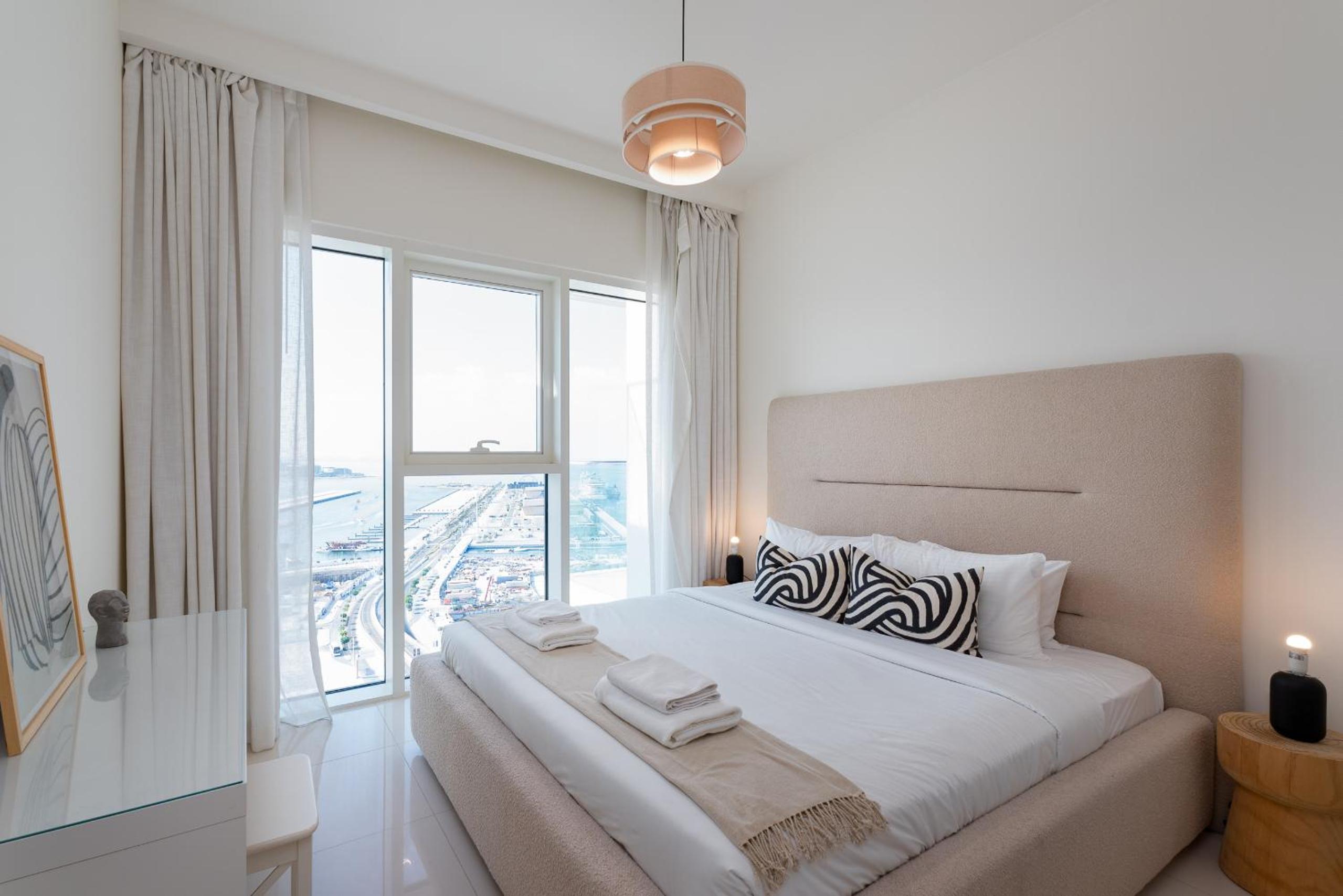 Sunrise Bay, Emaar Beachfront Dubai Harbour - Mint Stay