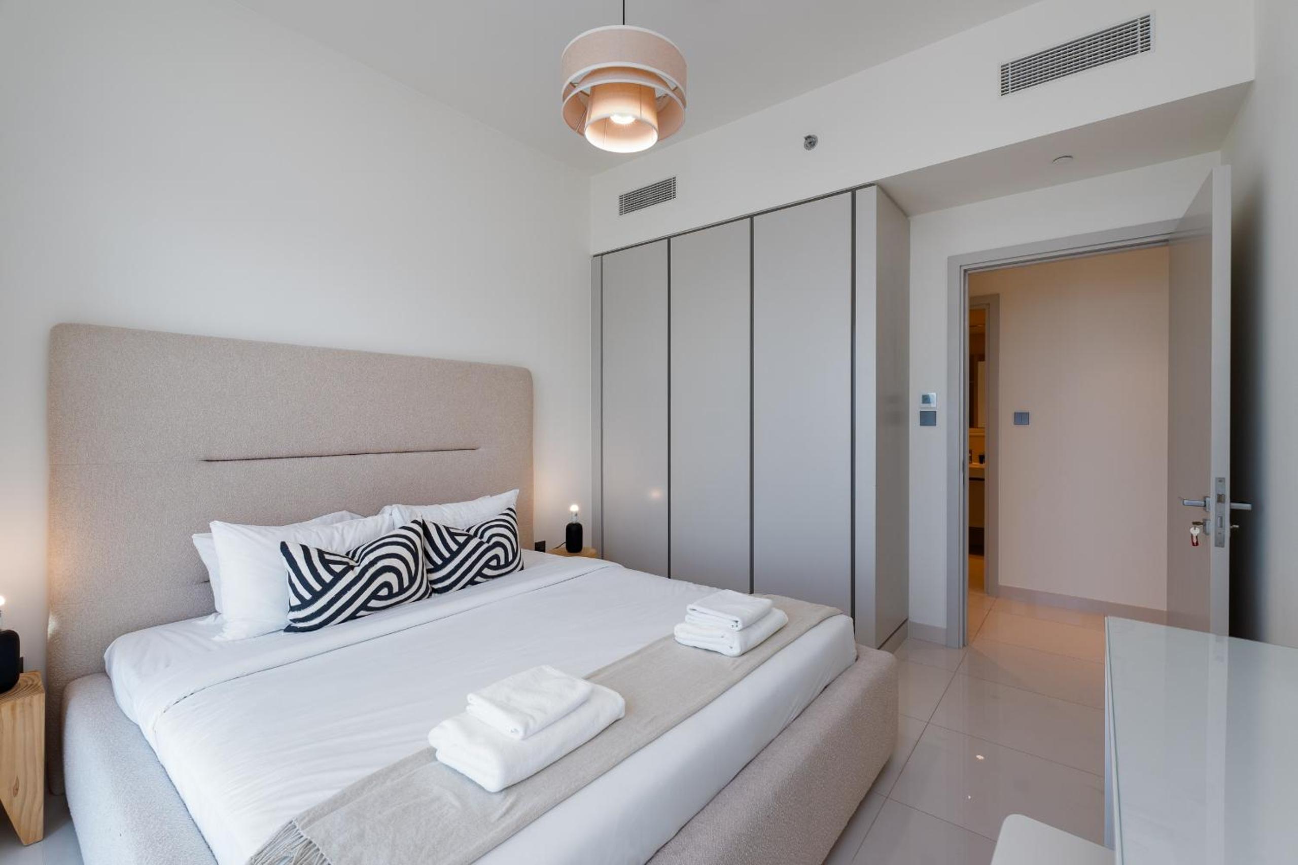 Sunrise Bay, Emaar Beachfront Dubai Harbour - Mint Stay