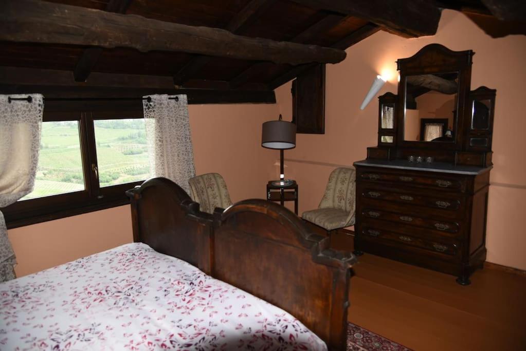 Il borgo come in un castello view 5