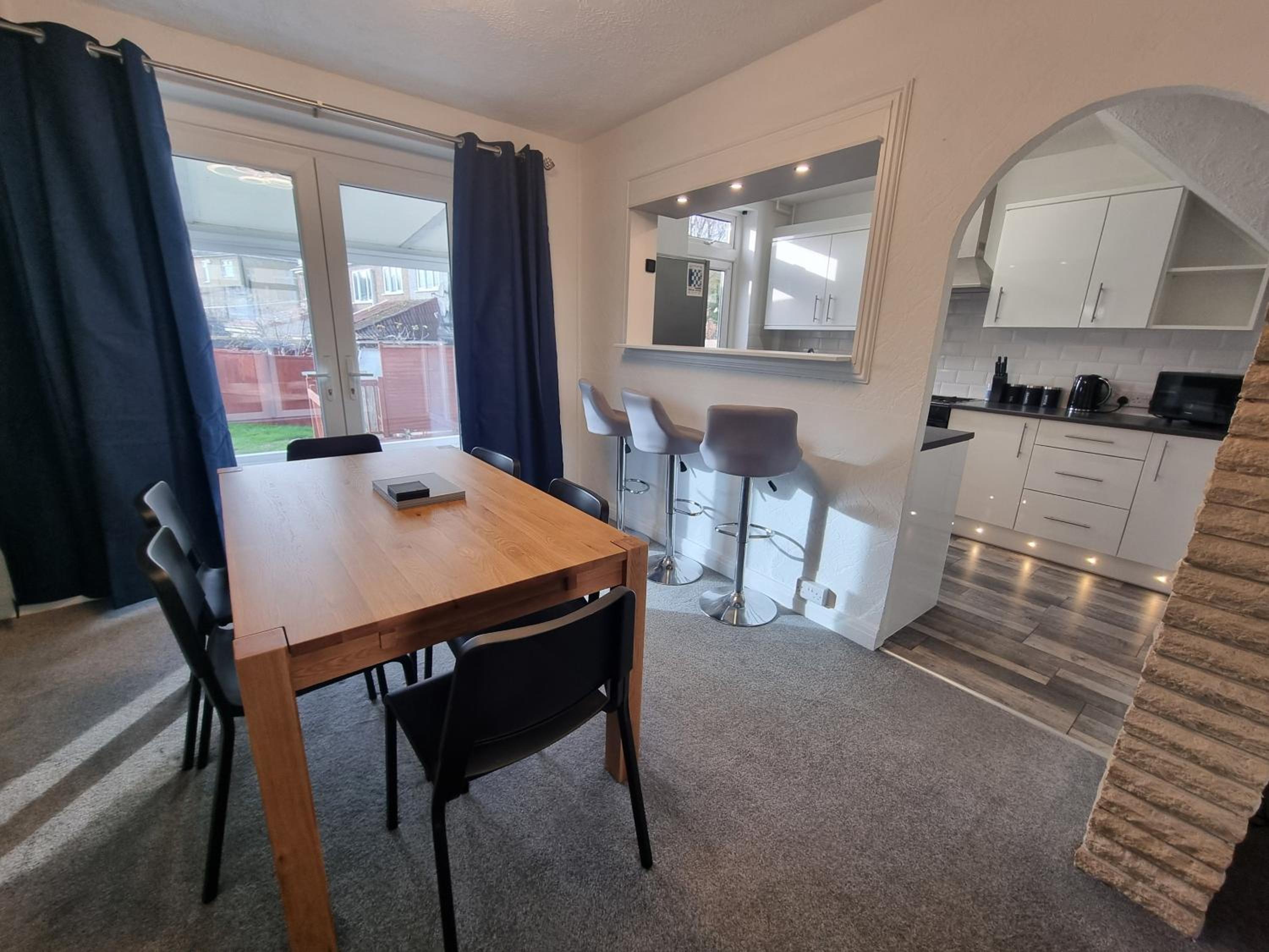 Cadogan House by Cliftonvalley Apartments