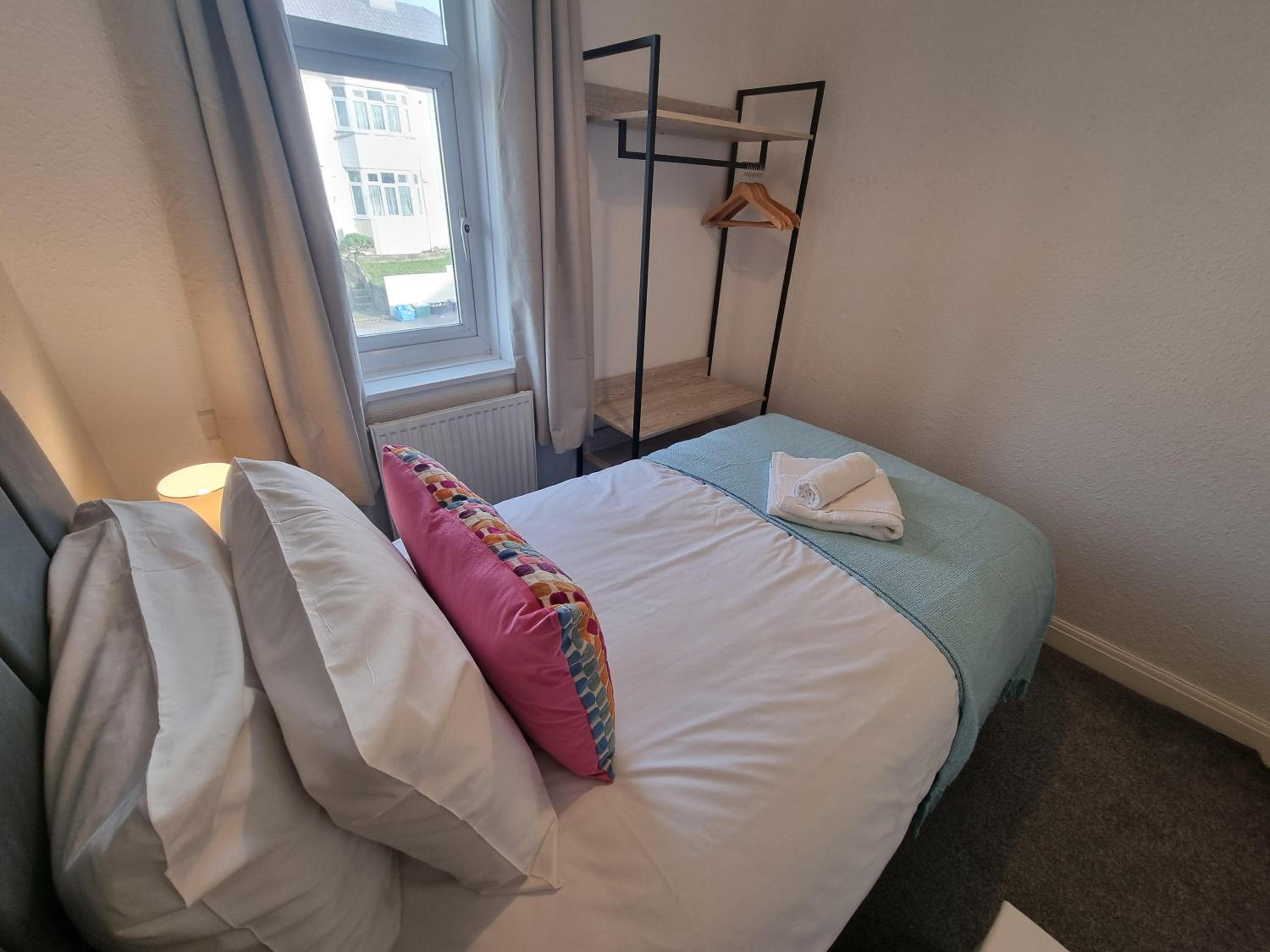 Cadogan House by Cliftonvalley Apartments