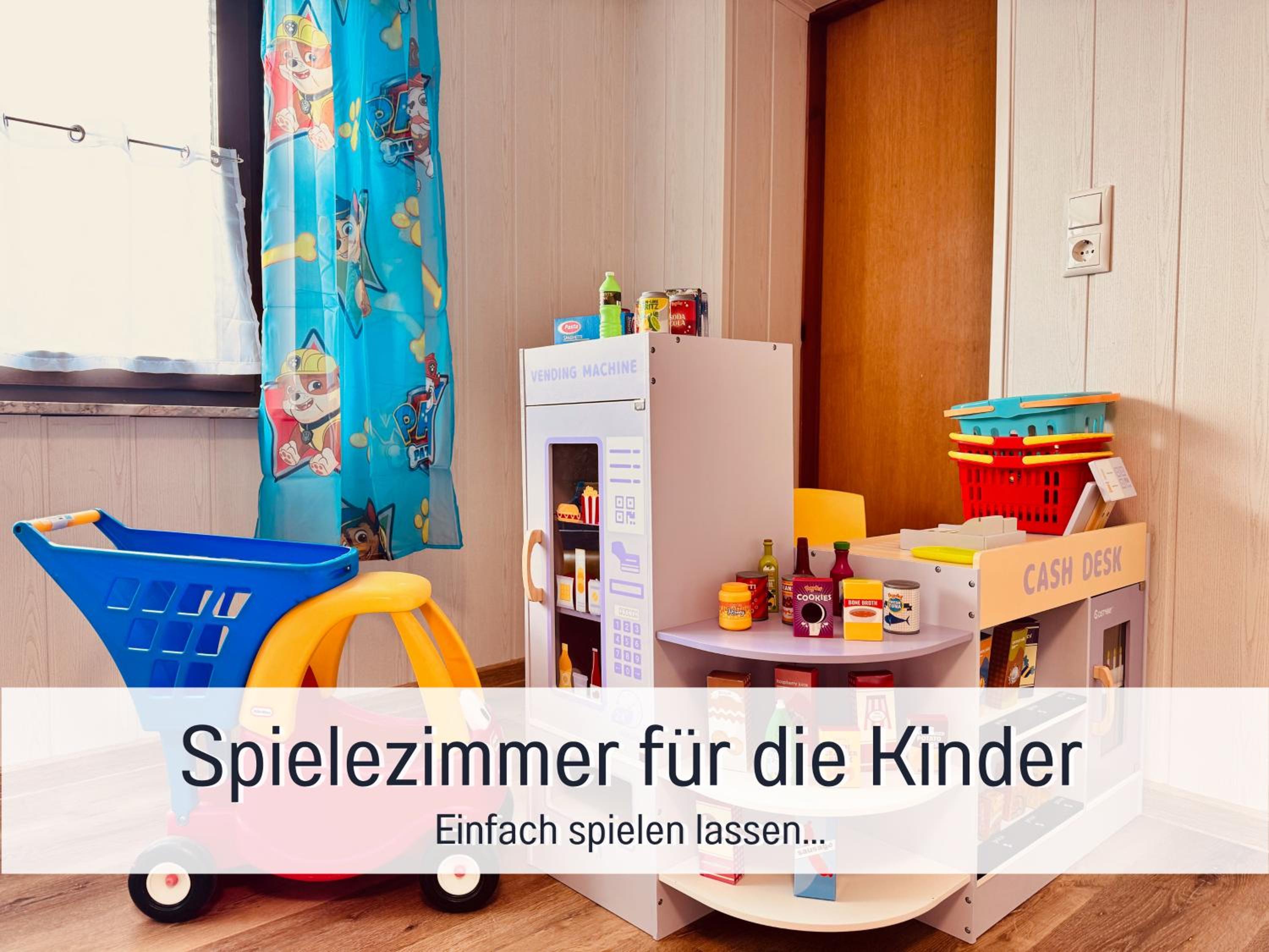 Großes Ferienhaus für 12 -17 Personen mit Whirlpool - Spielzimmer und Garten