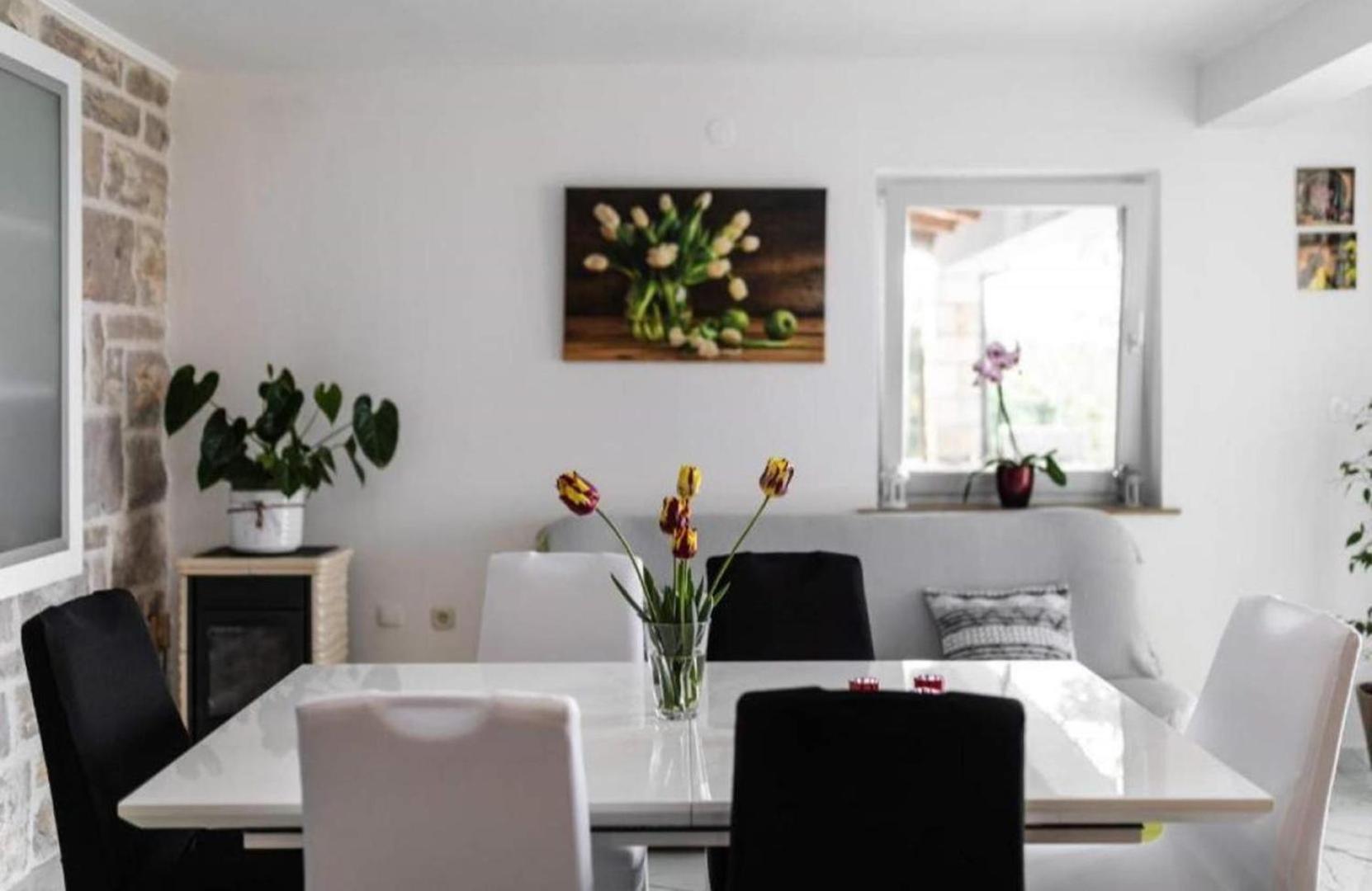 Holiday Home D. Maria with Sea View and Private Pool