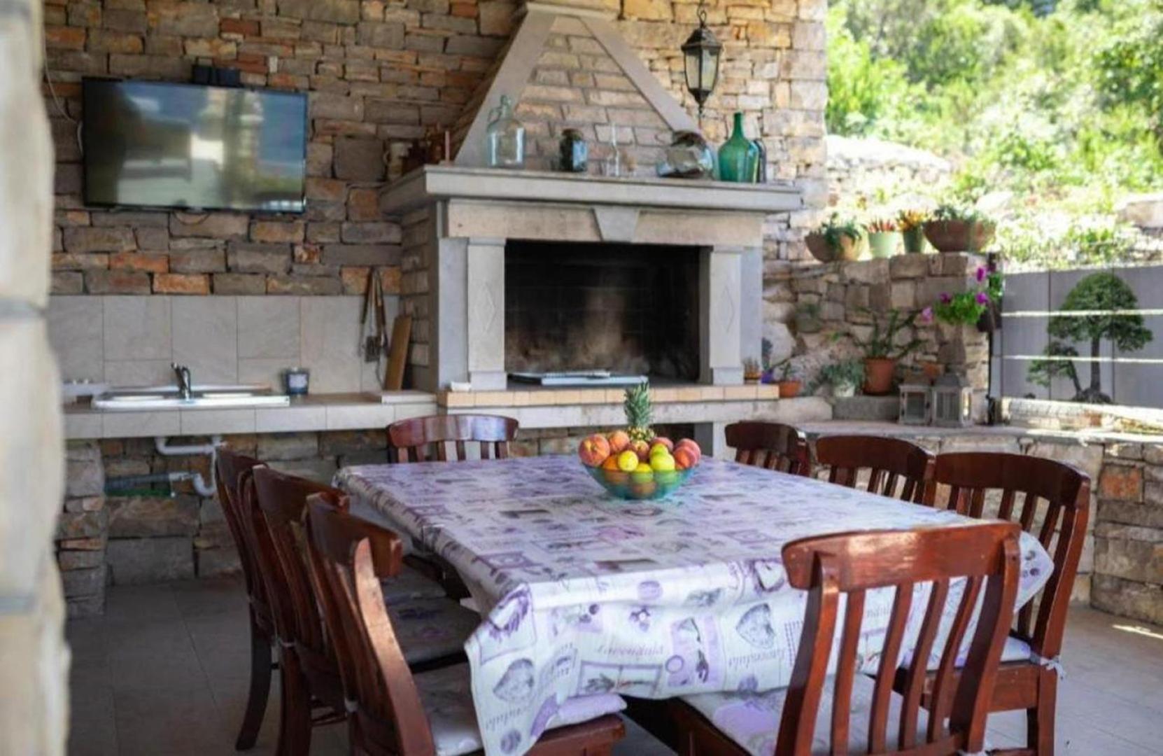 Holiday Home D. Maria with Sea View and Private Pool