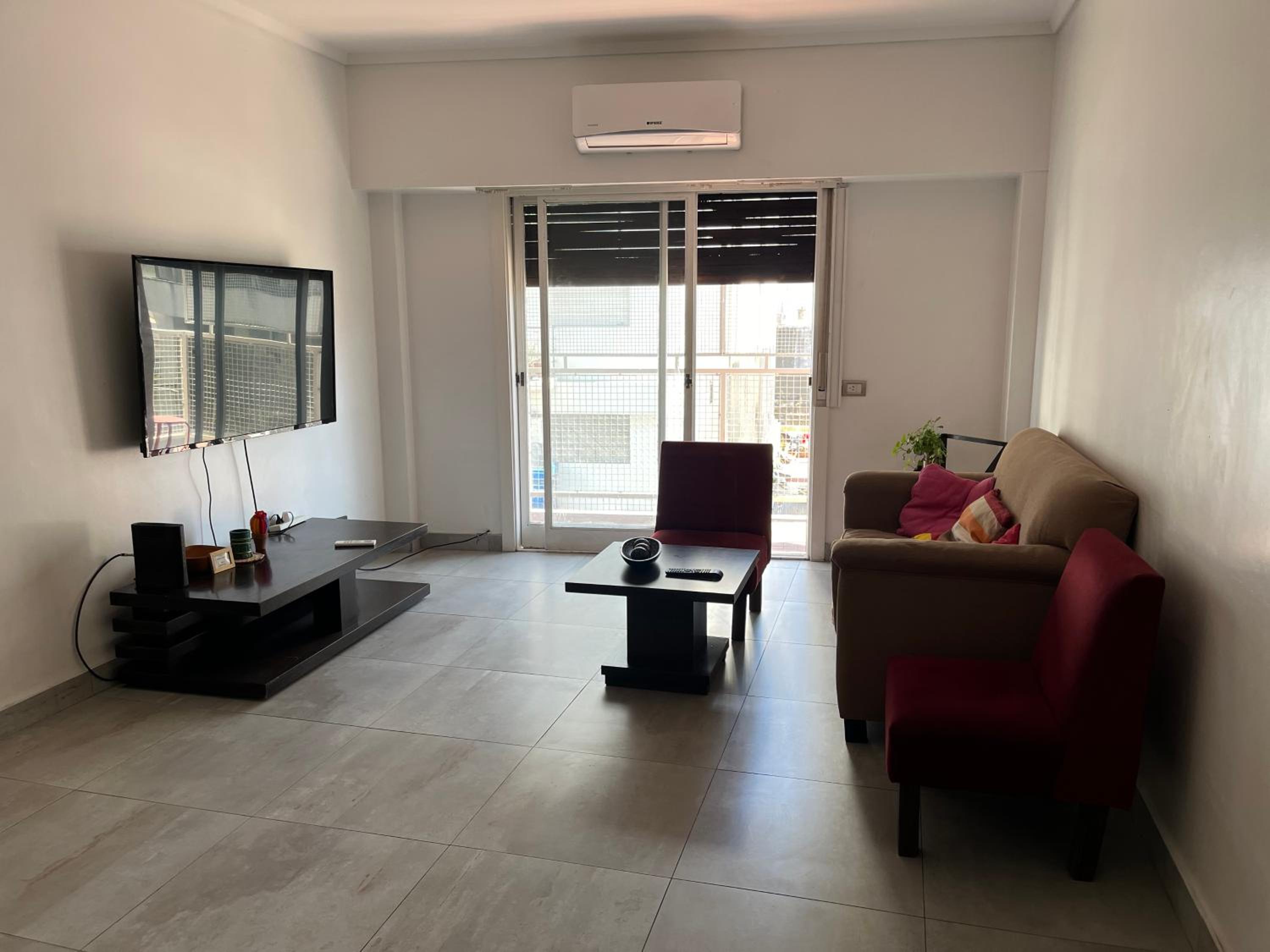 Hermoso departamento de 70 metros con balcon