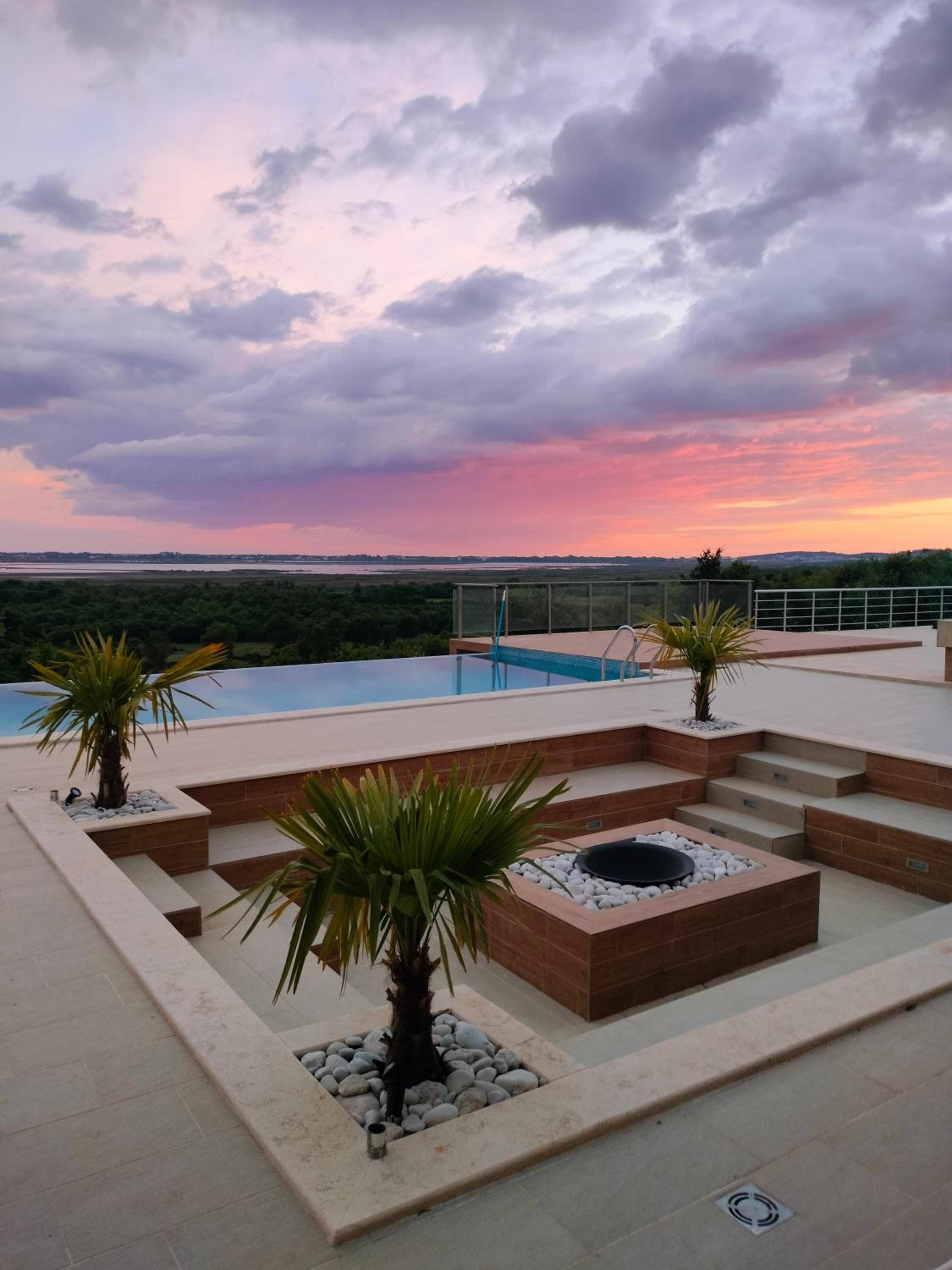Solana's View - Ferienhäuser in ruhiger Lage, mit einer einzigartigen Aussicht, Infinity Pool, Free Parking und Wlan
