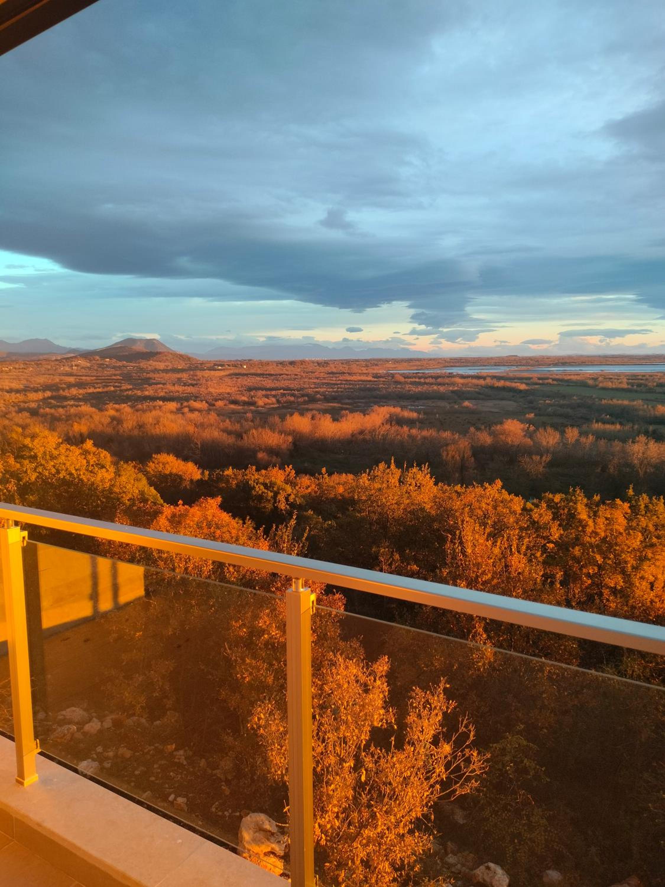 Solana's View - Ferienhäuser in ruhiger Lage, mit einer einzigartigen Aussicht, Infinity Pool, Free Parking und Wlan