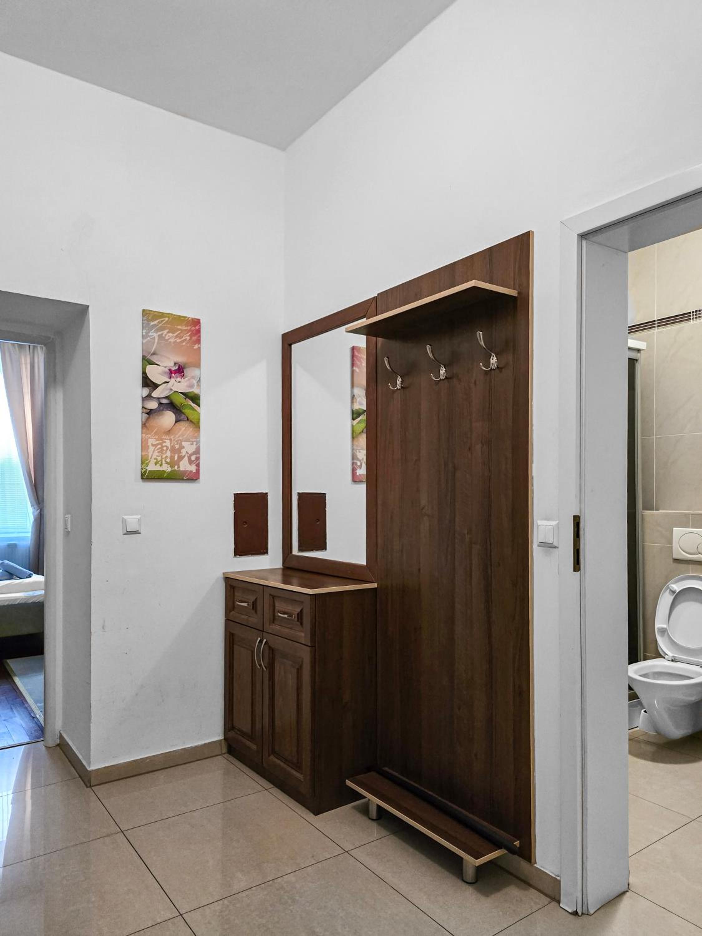 Cozy Vienna Retreat Near Millennium