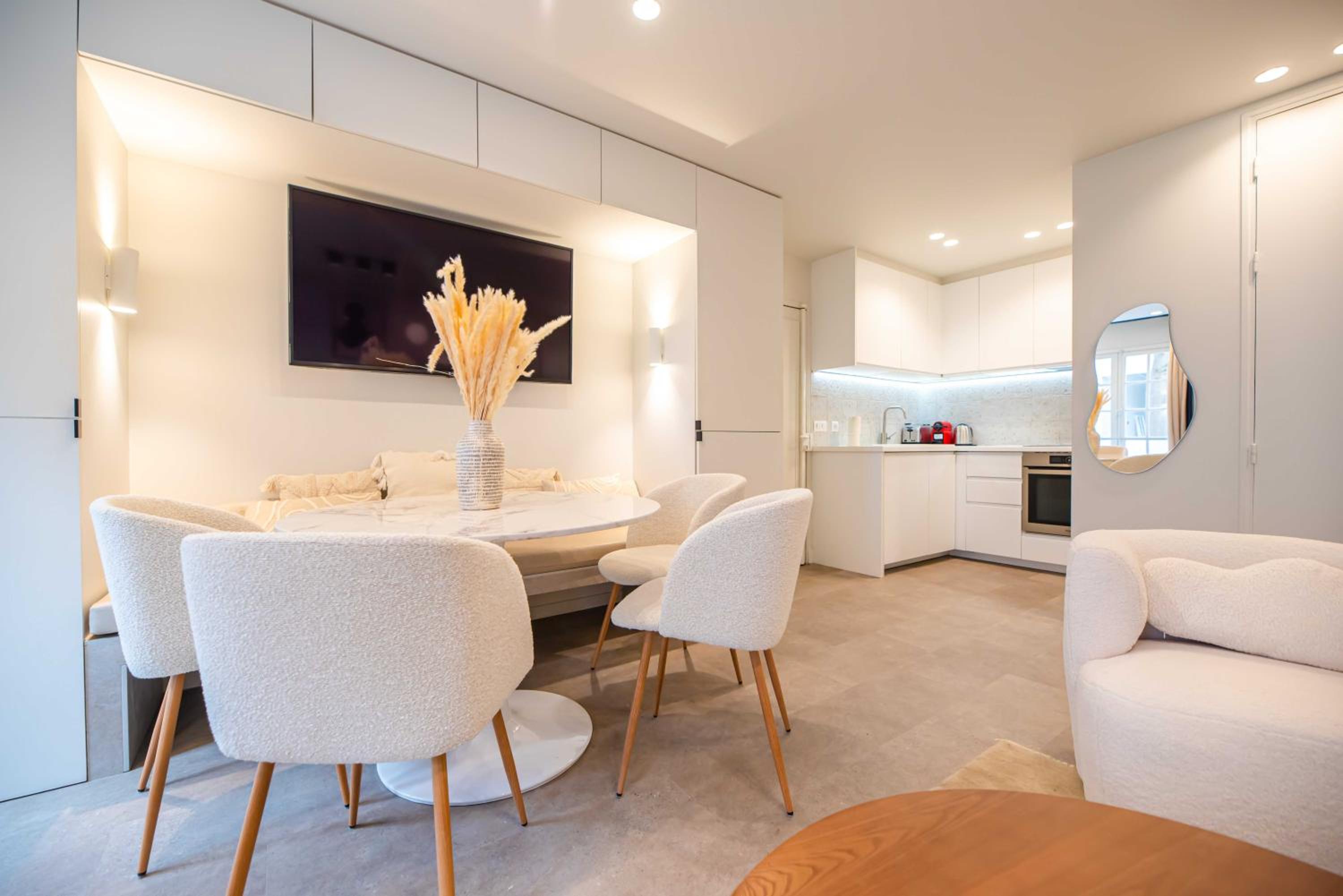 Elegant apartment - 2BR - 6P - Notre Dame Cathedral