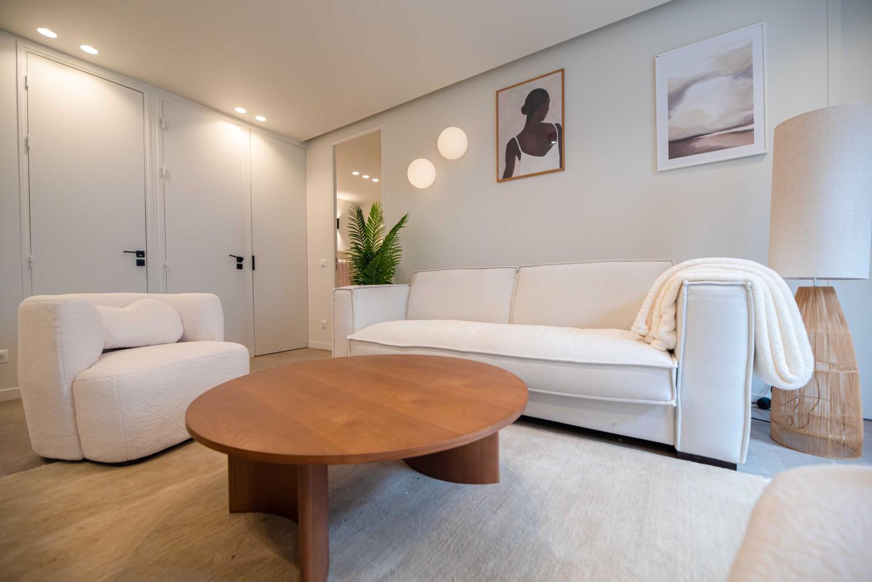 Elegant apartment - 2BR - 6P - Notre Dame Cathedral