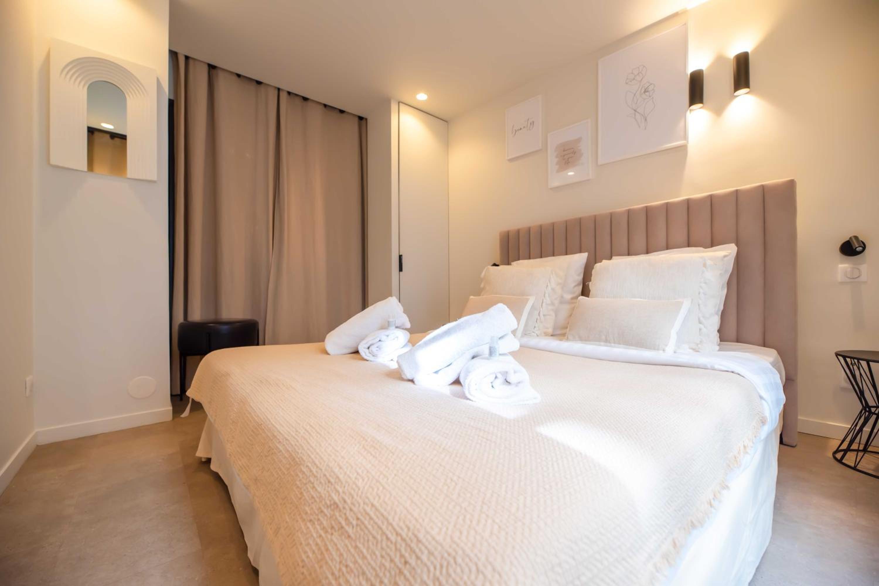 Elegant apartment - 2BR - 6P - Notre Dame Cathedral