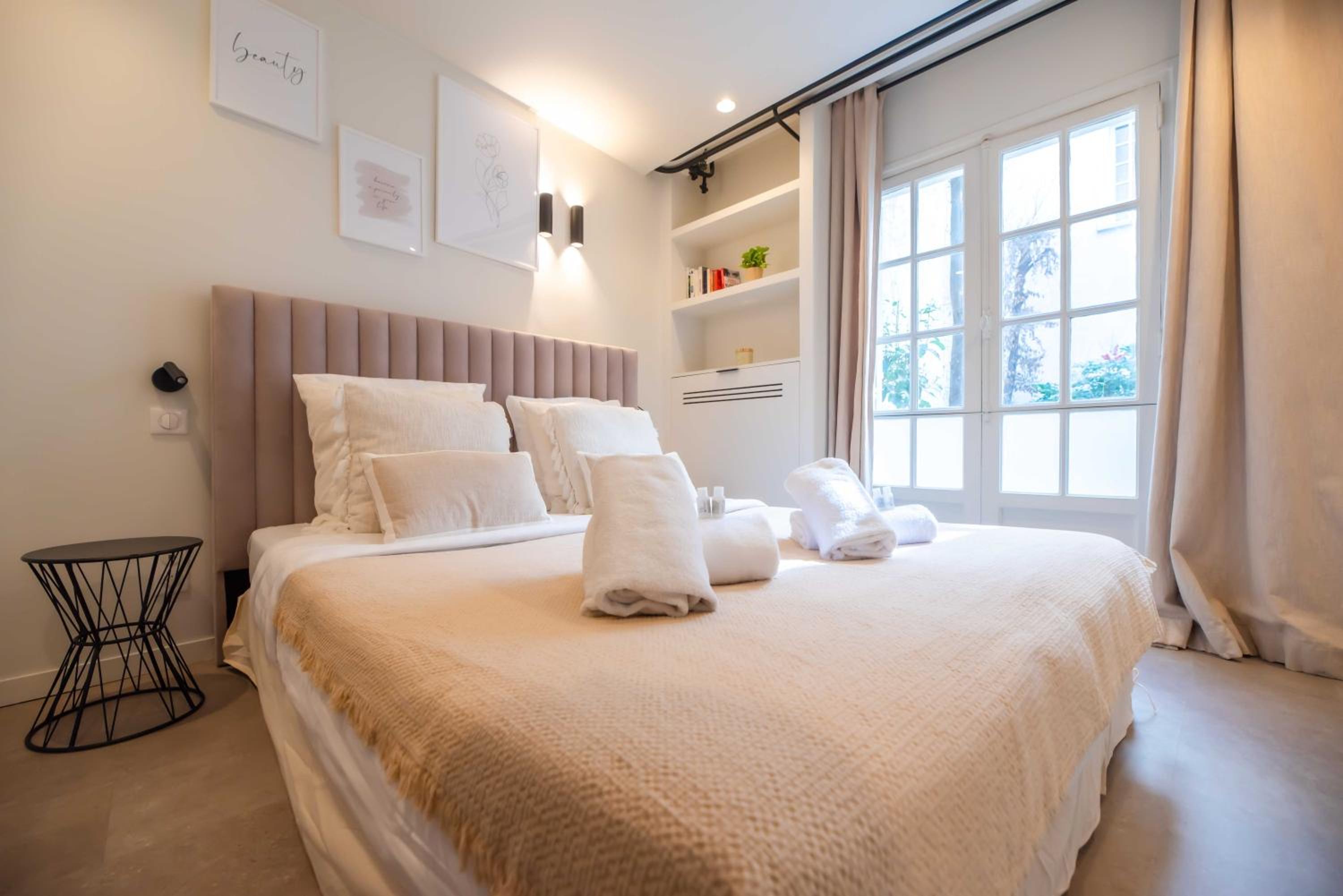 Elegant apartment - 2BR - 6P - Notre Dame Cathedral